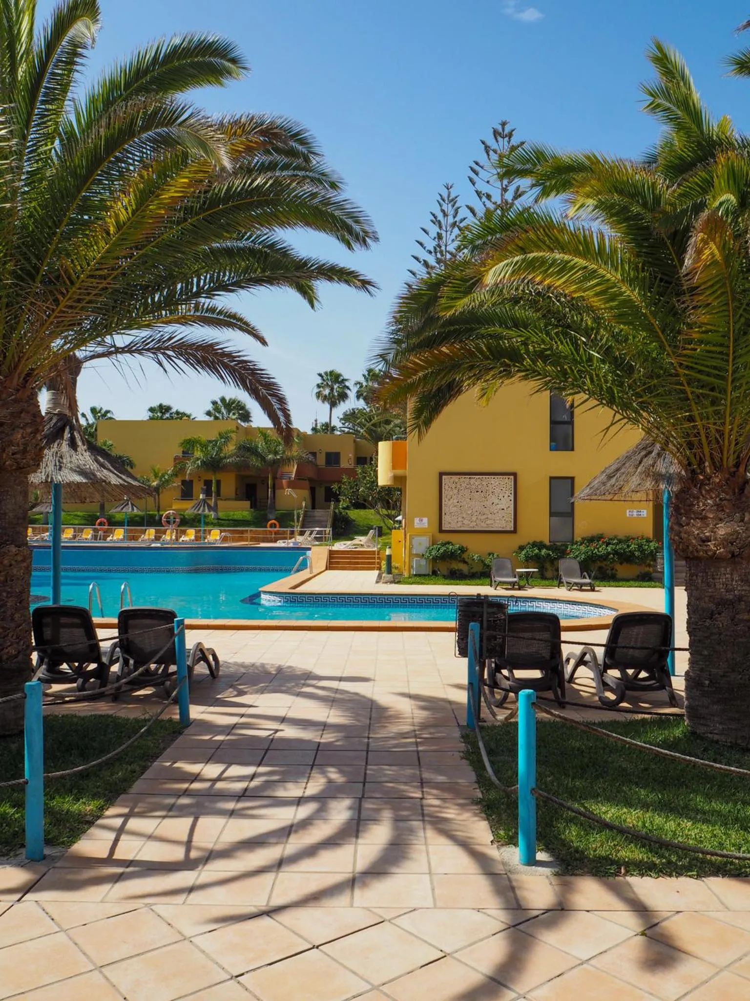 Swimming pool in Atlantic Garden Beach Mate