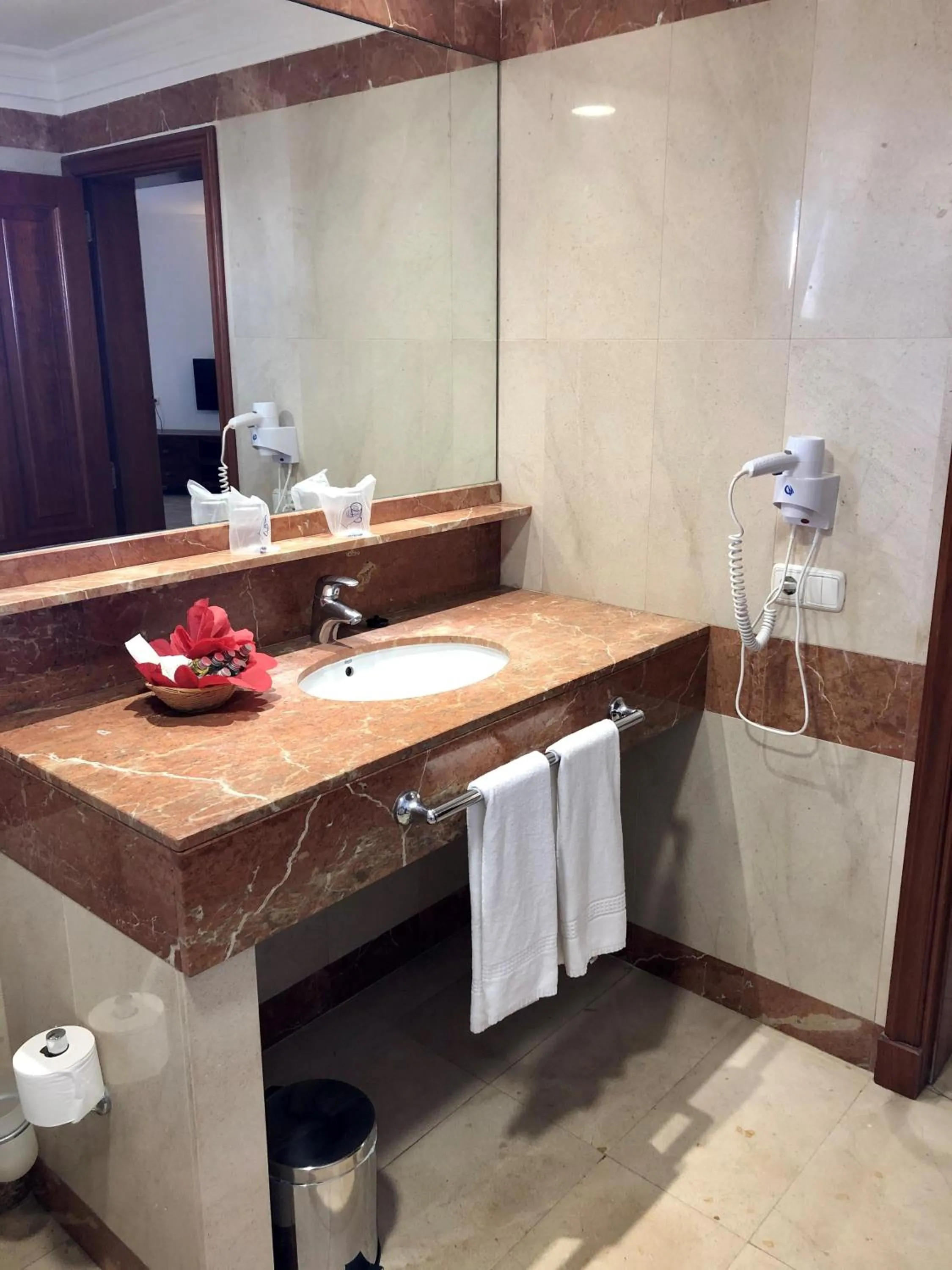 Bathroom in Las Marismas de Corralejo