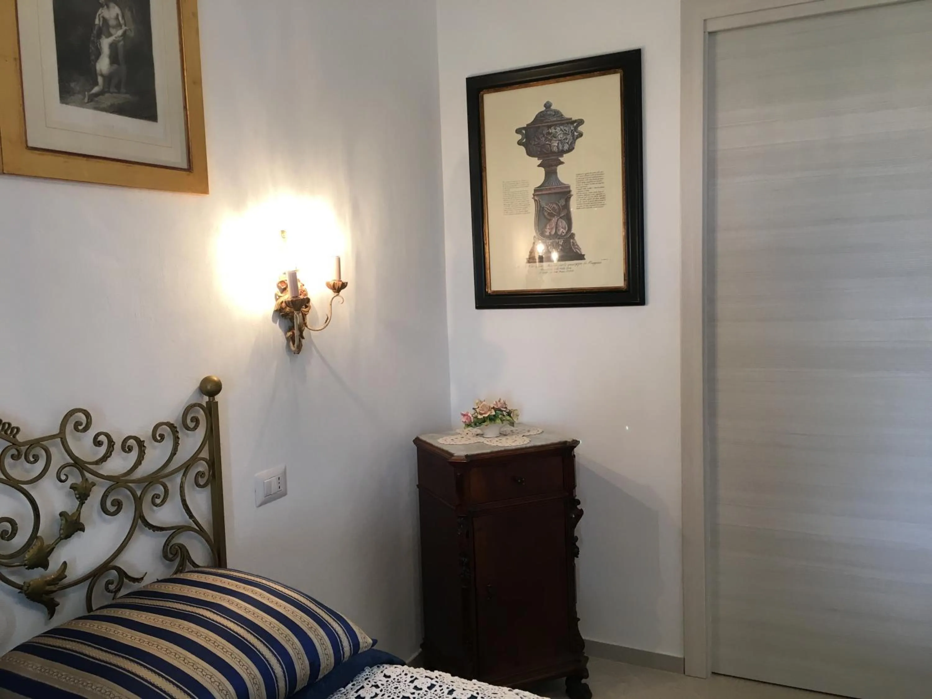 Bed in Lu Cuccumiau country B&B