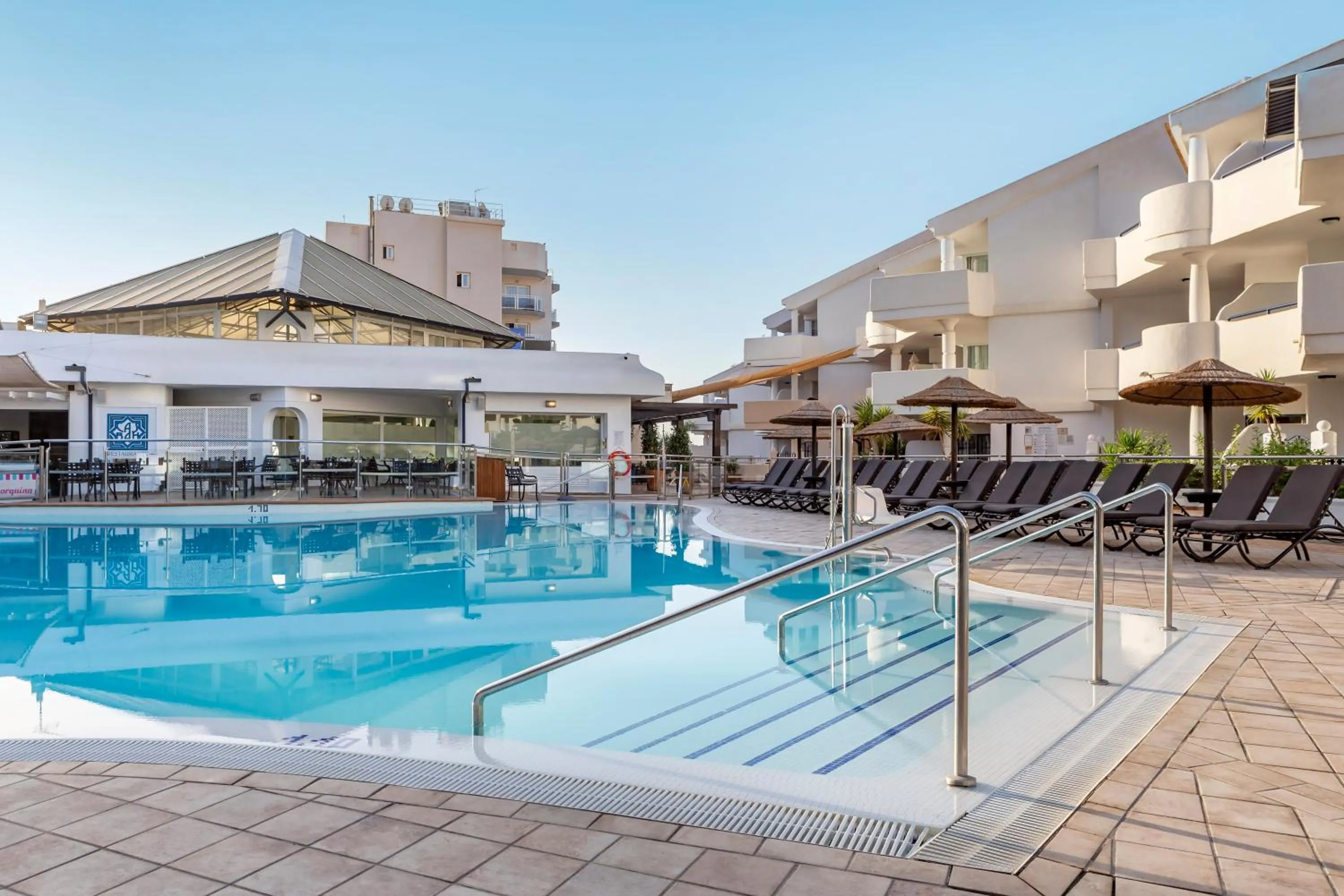 Swimming pool in Sahara Sunset