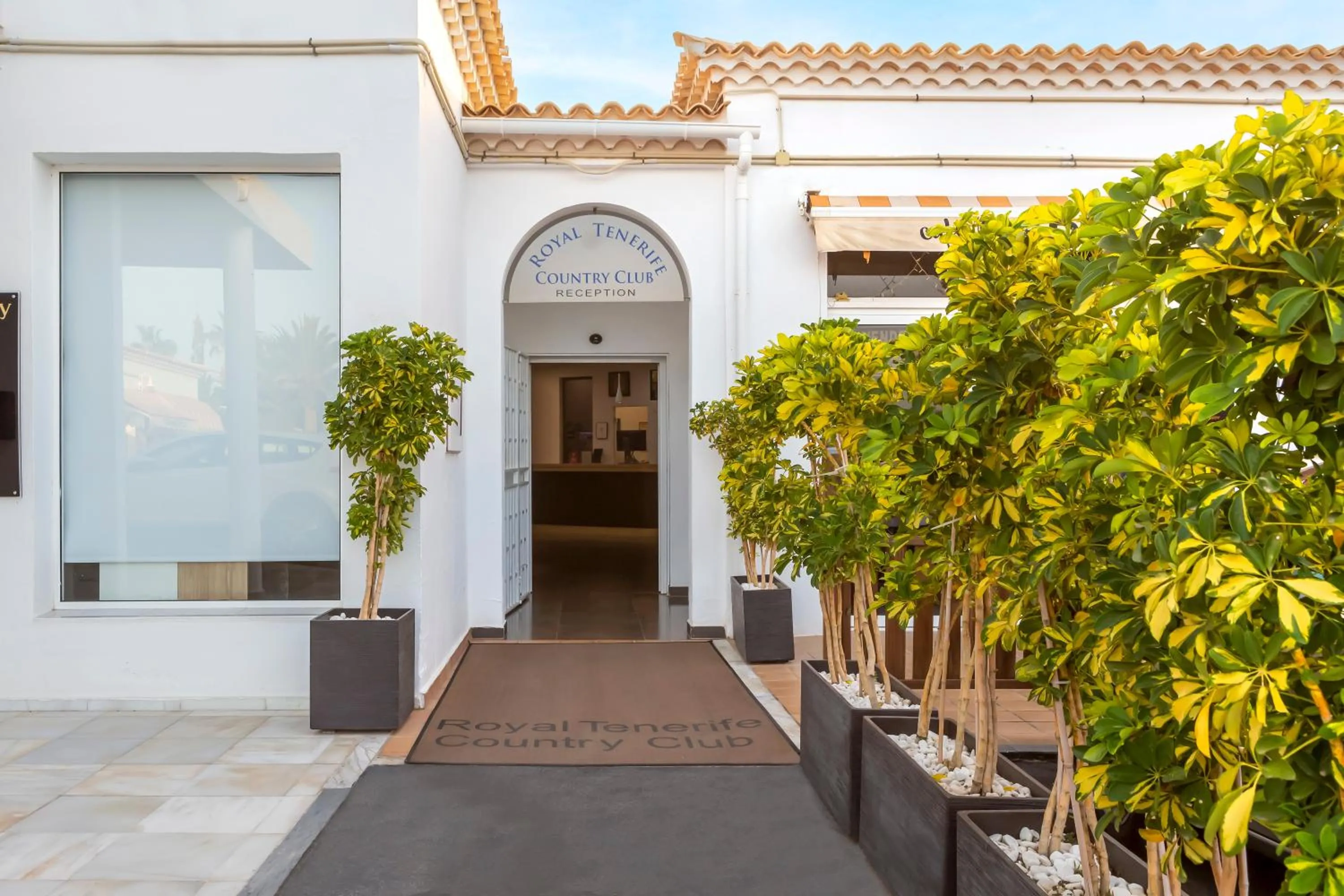 Facade/entrance in Royal Tenerife Country Club