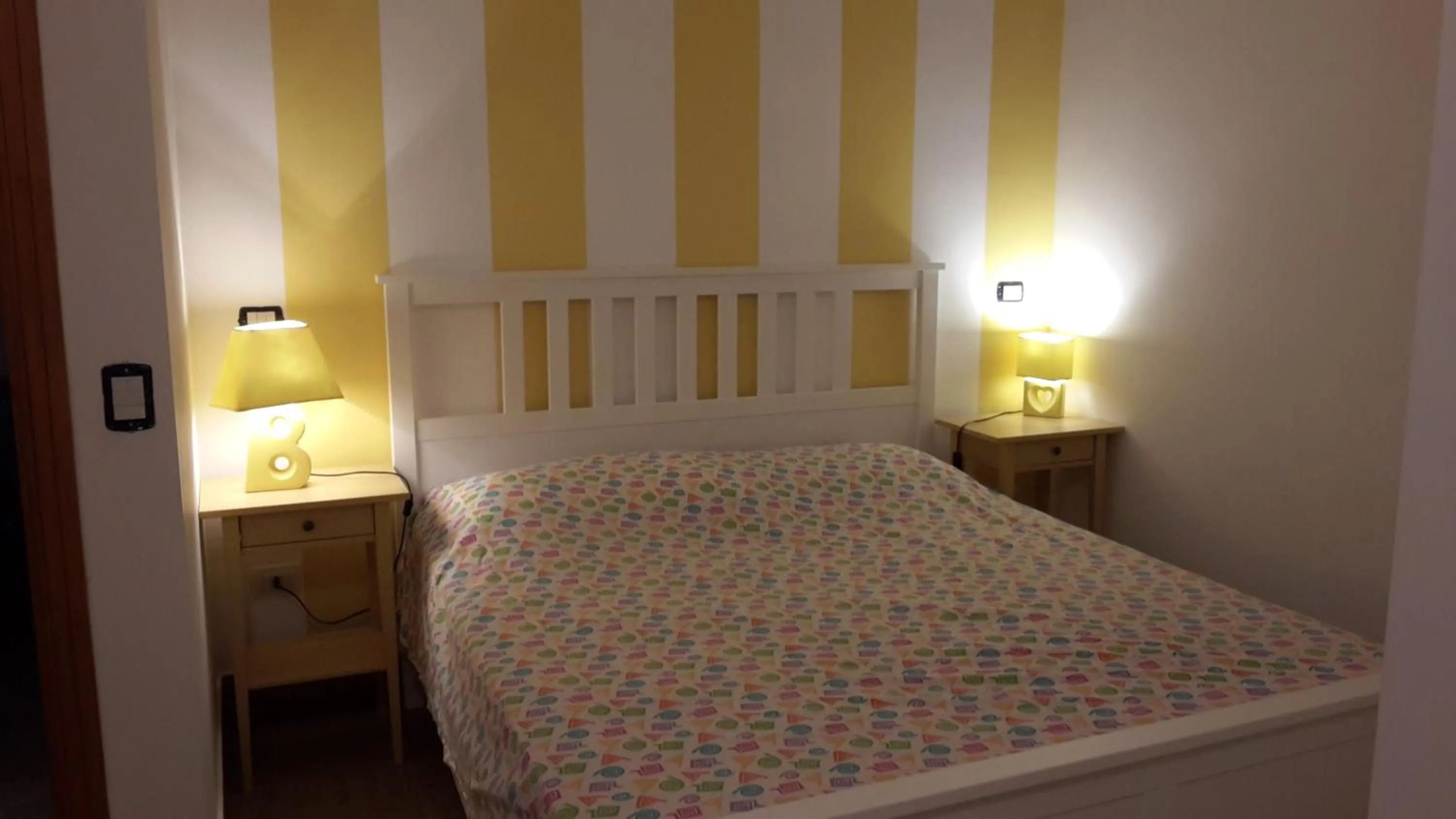 Bed in O' Paese E Masaniello