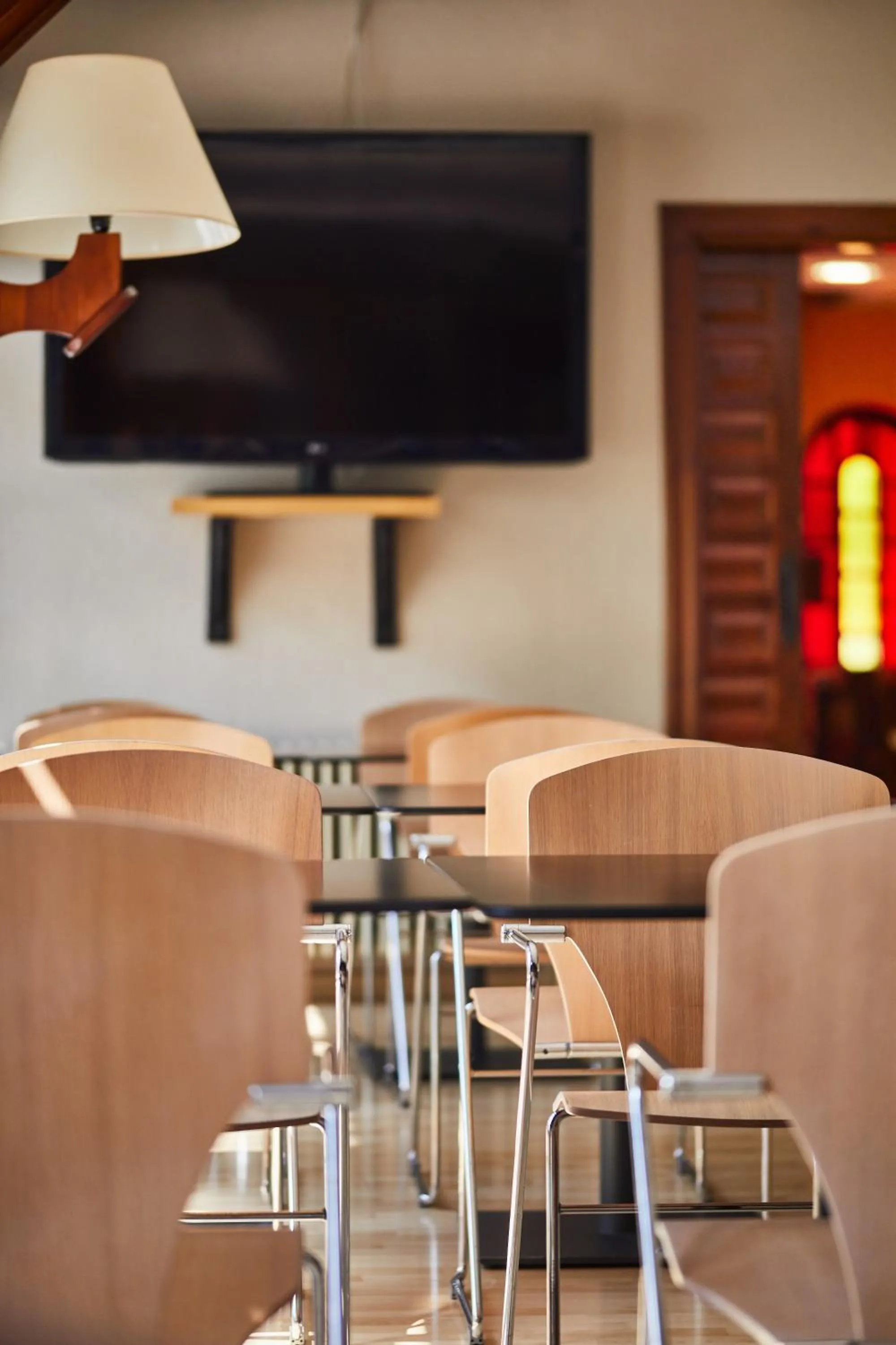 Restaurant/places to eat in Silken Ordesa