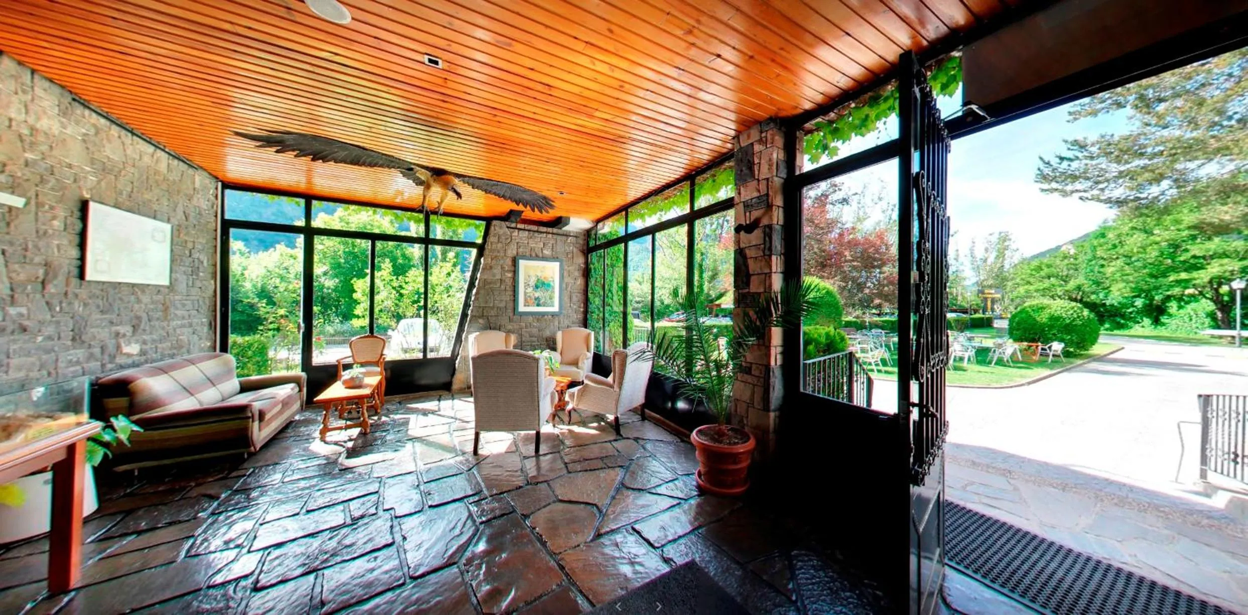 Lobby or reception in Silken Ordesa