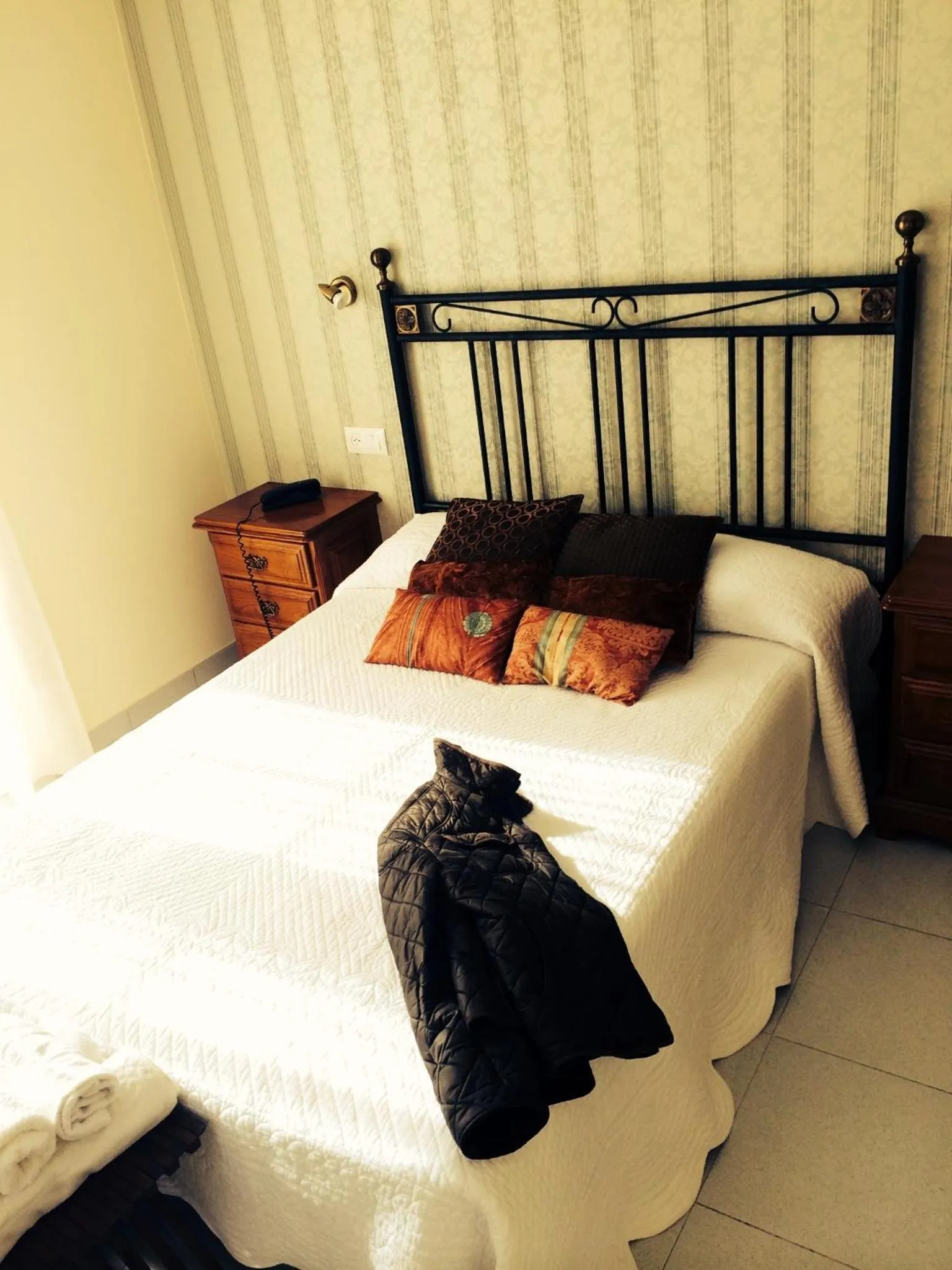 Bedroom, Bed in Hotel Casa Jurjo