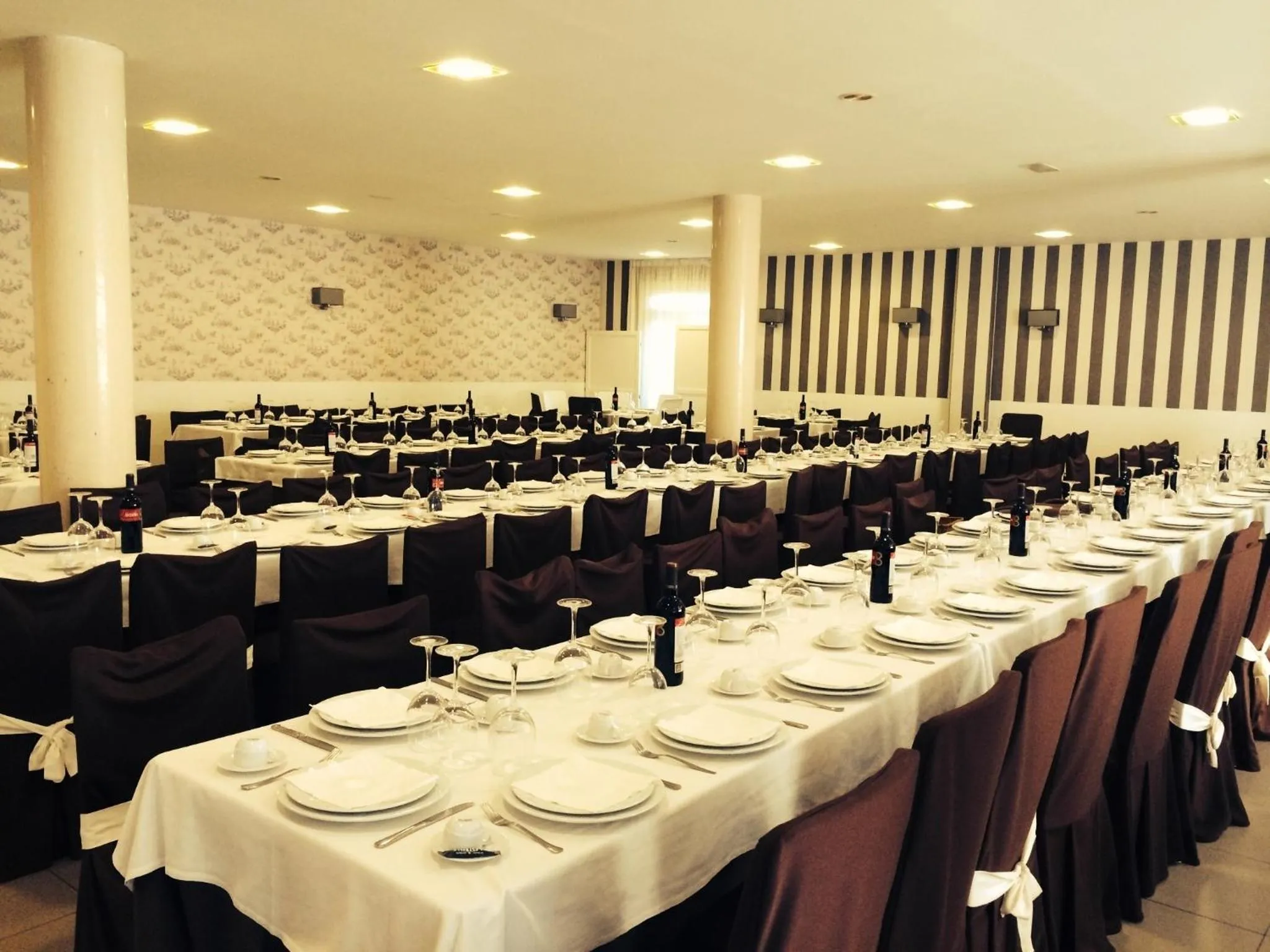 Restaurant/places to eat in Hotel Casa Jurjo