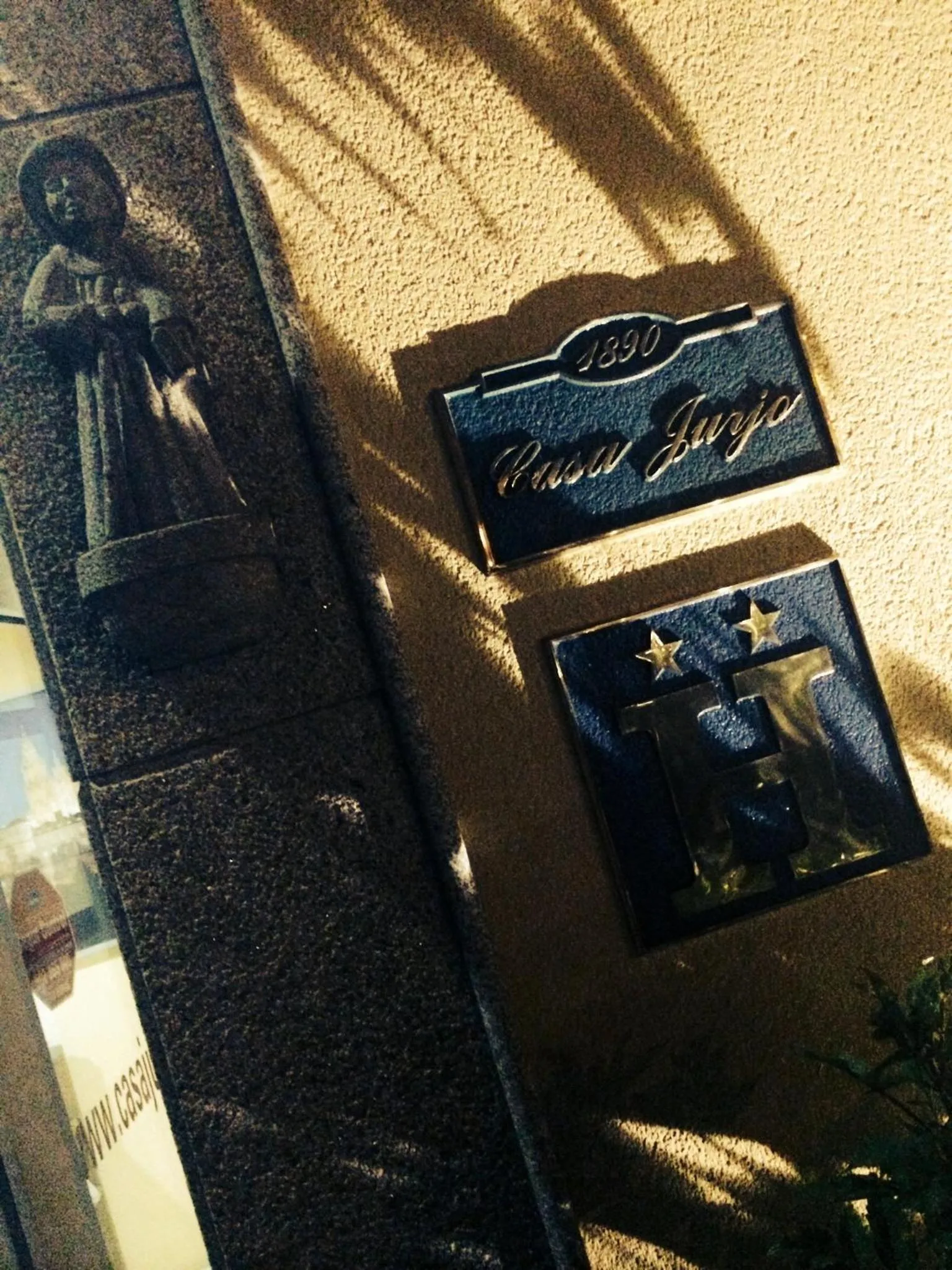 Facade/entrance in Hotel Casa Jurjo