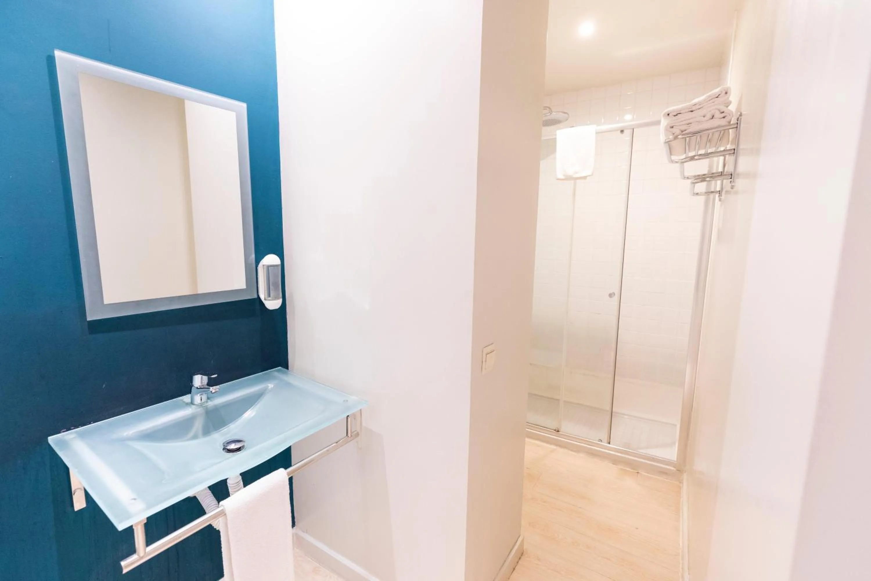 Bathroom in URBANSEA Atocha 113