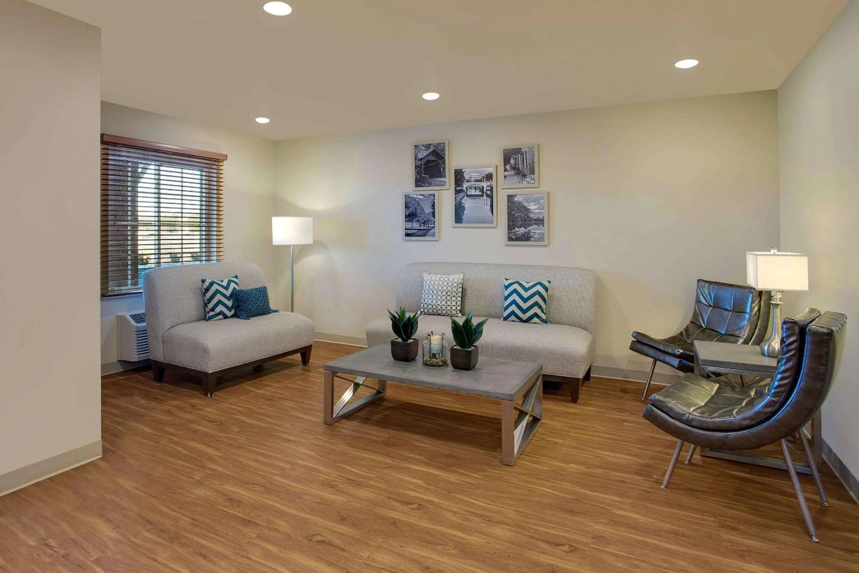 Lobby or reception in WoodSpring Suites Frederick I-70