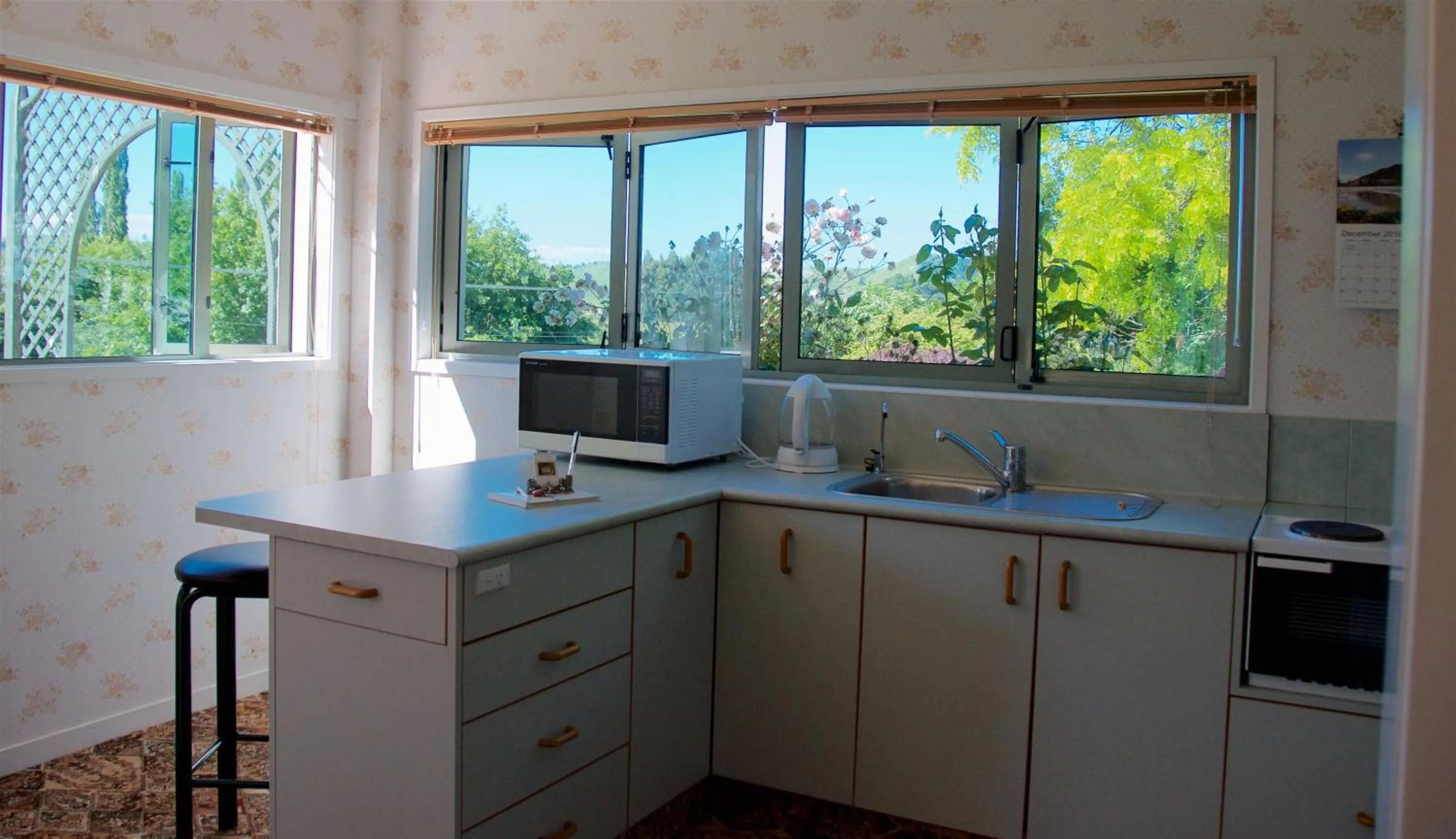 Food and drinks in Llanerchymedd