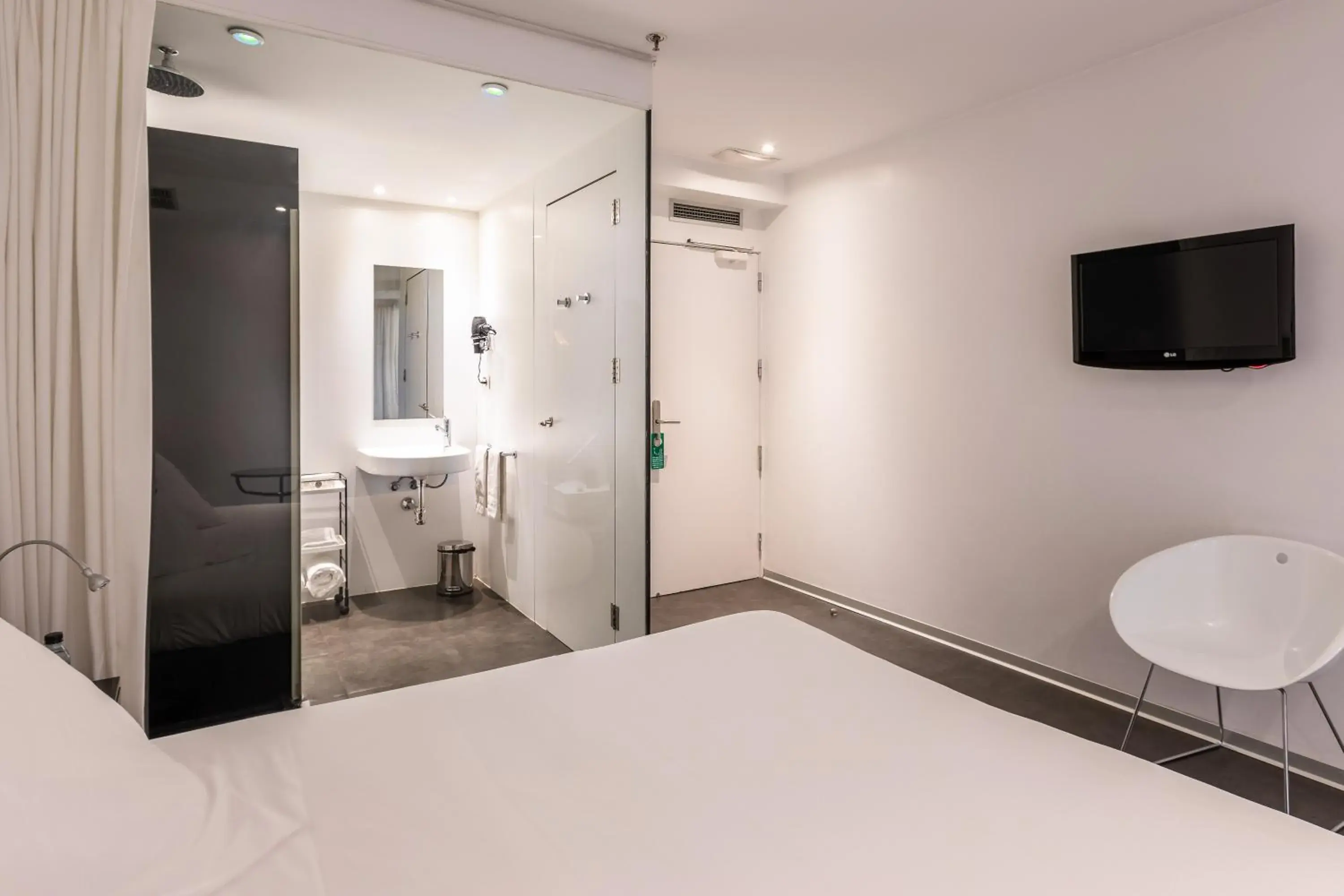 Standard Double or Twin Room in Mayerling Hotel Standard Double or Twin Room in Mayerling Hotel