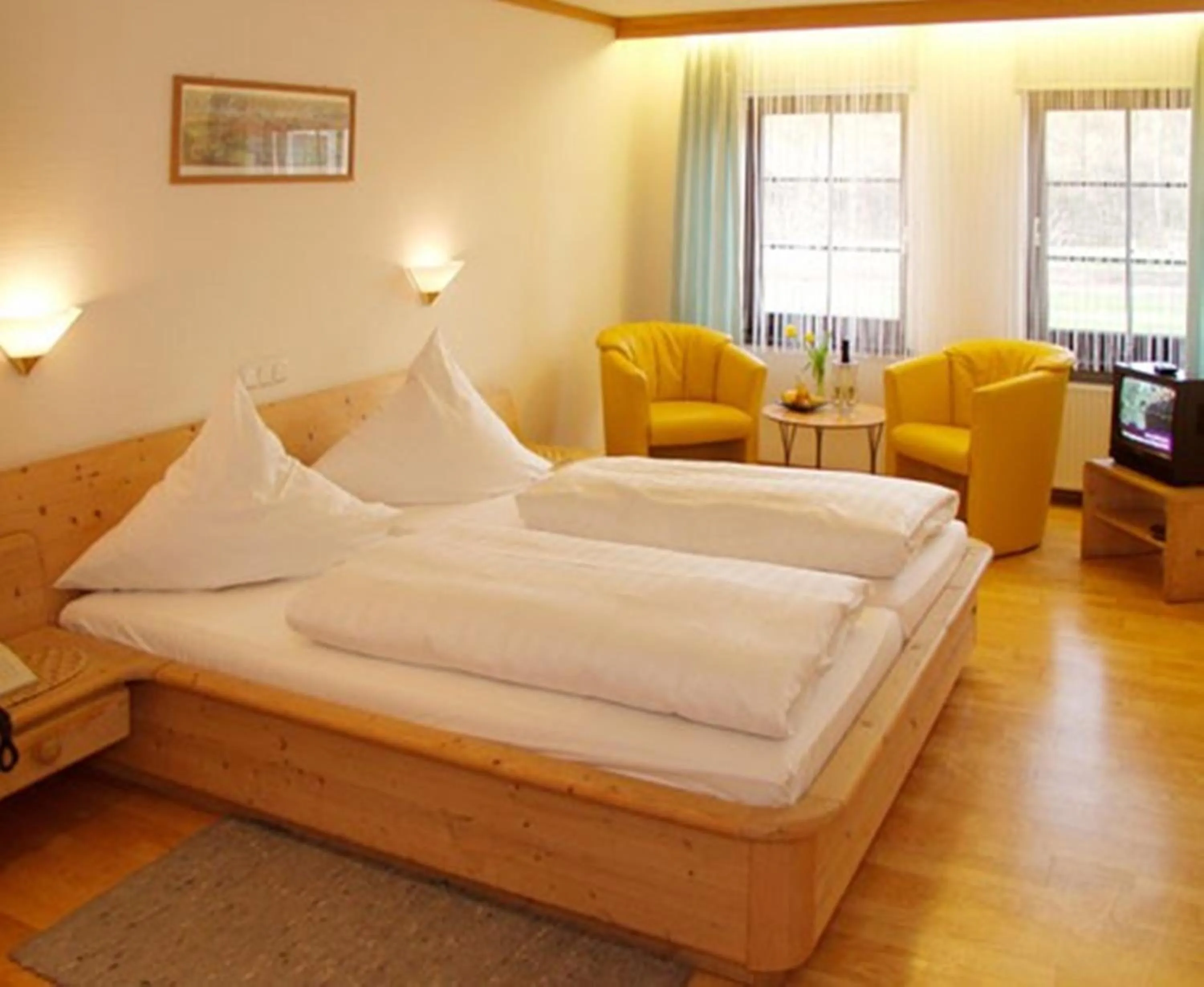 Photo of the whole room, Bed in Landgasthof Goldene Rose