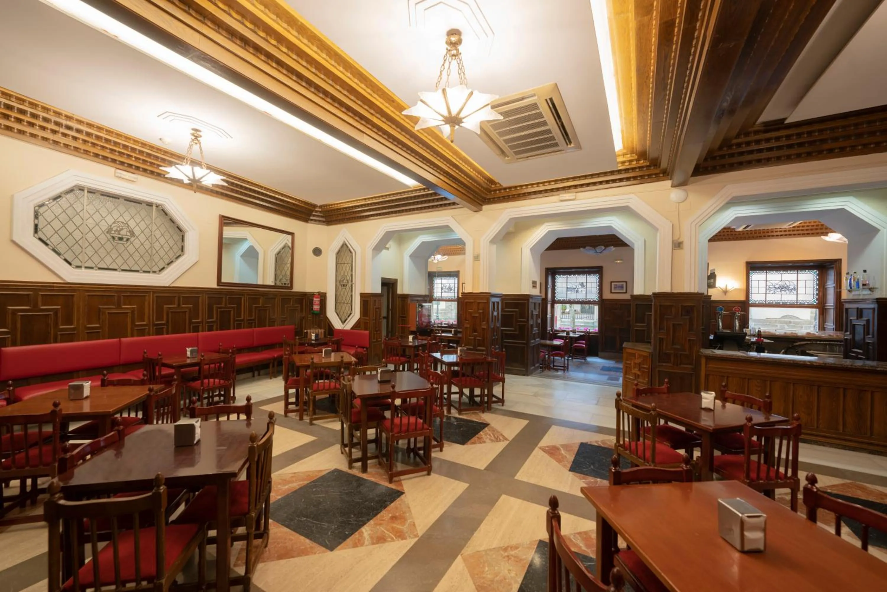 Restaurant/places to eat in Miranda & Suizo