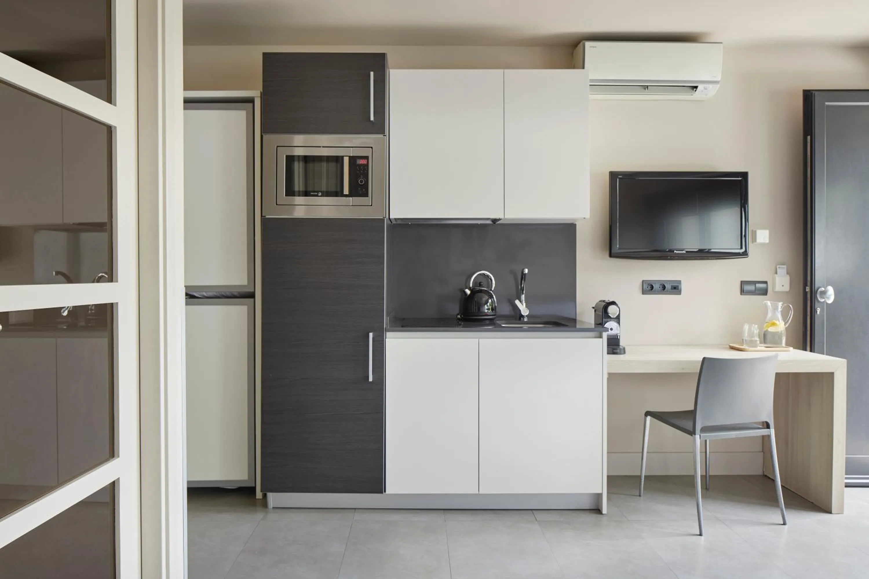 Kitchen or kitchenette in FeelFree STAYS Basoa