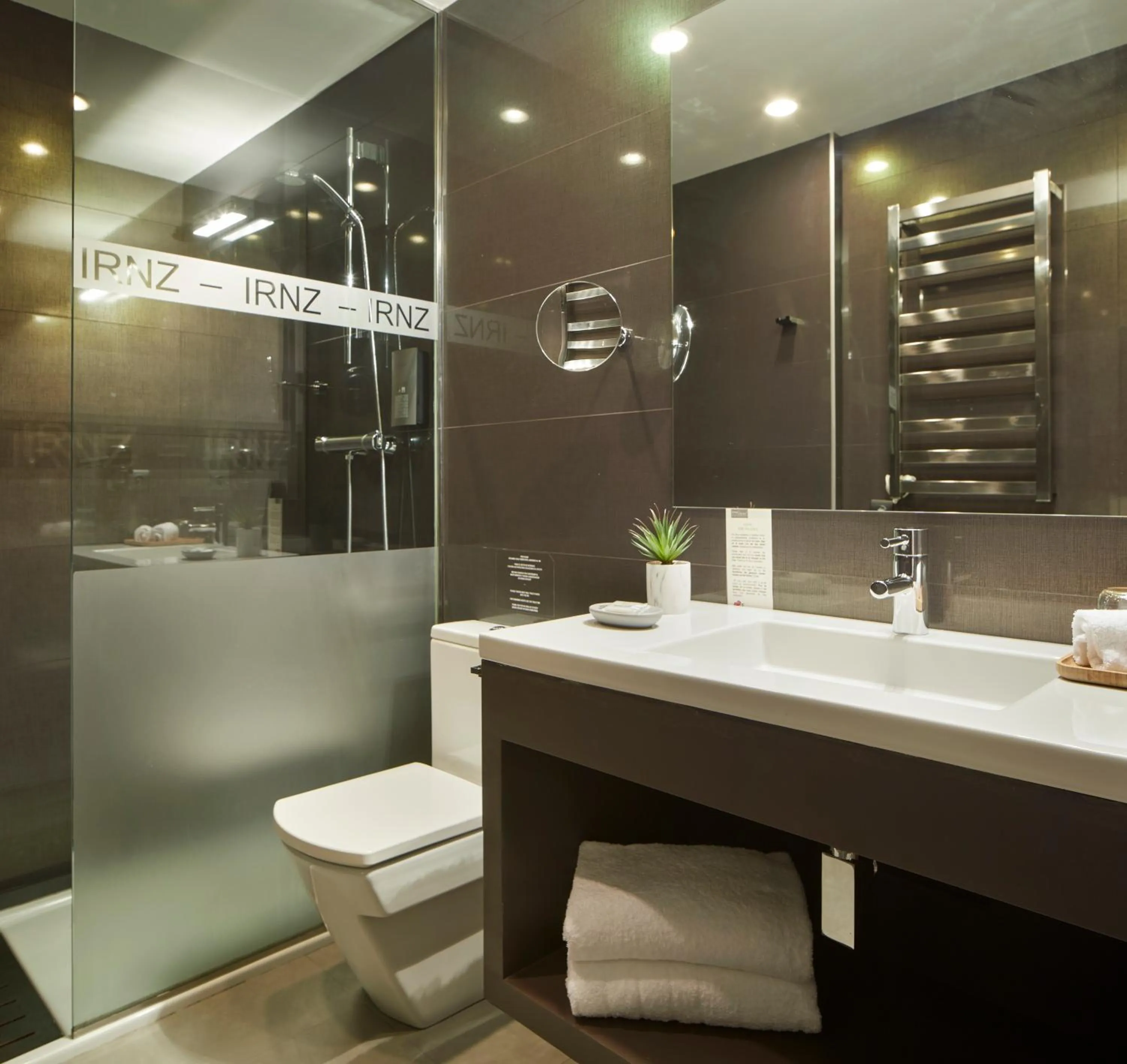 Bathroom in FeelFree STAYS Basoa