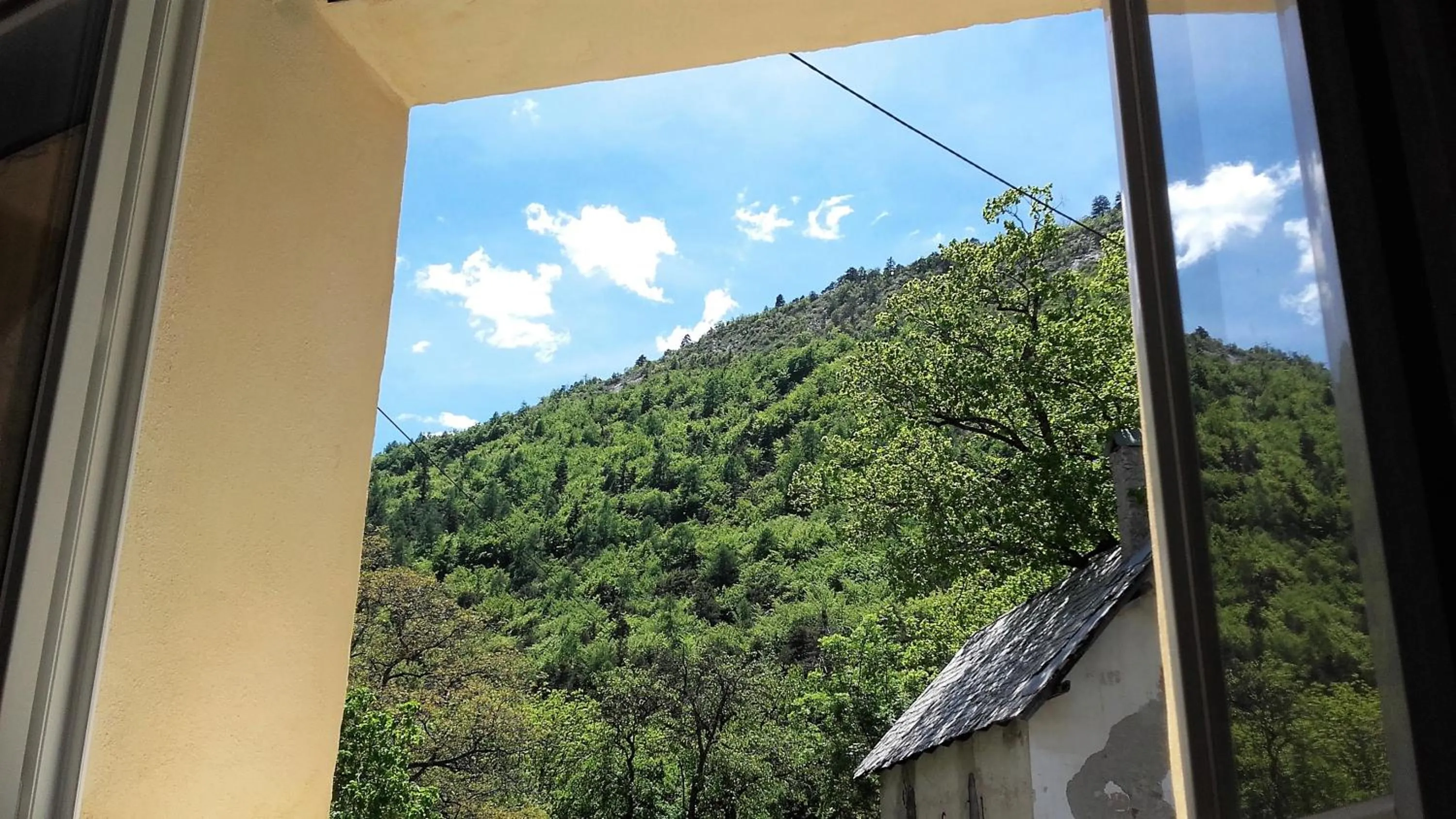 Mountain view in Chambres d'Hôtes du Villaret