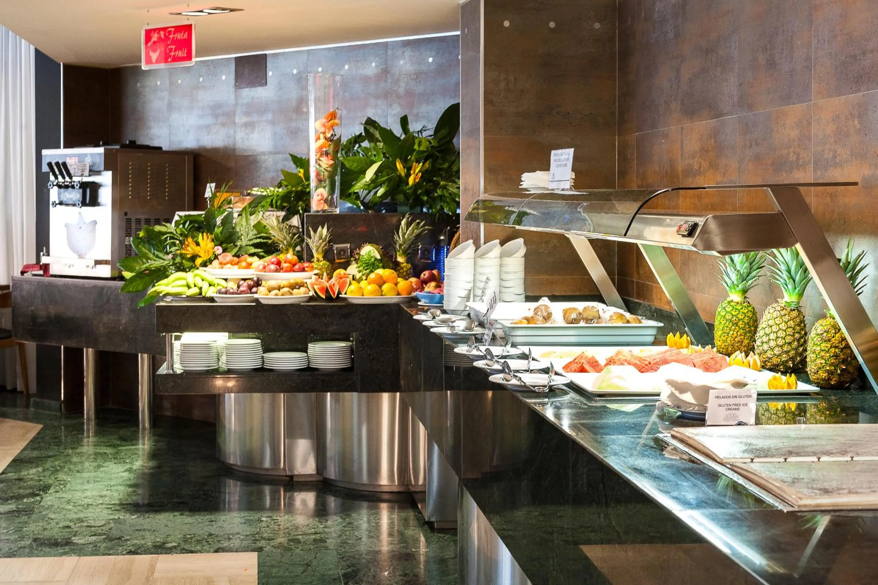 Food in Sandos Monaco - Adults Only