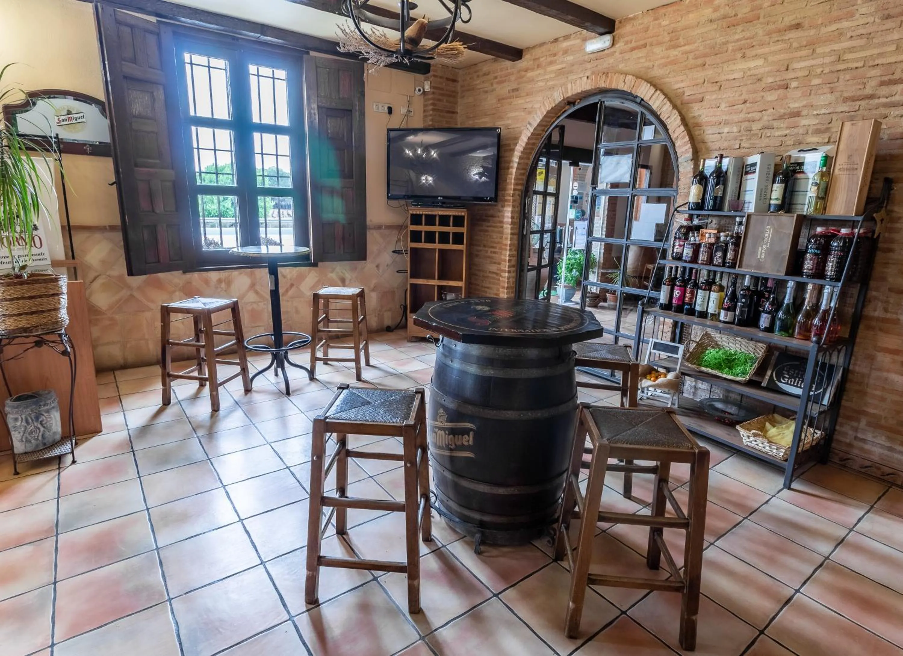 Restaurant/places to eat in Hosteria Tierrallana by Juypehotel