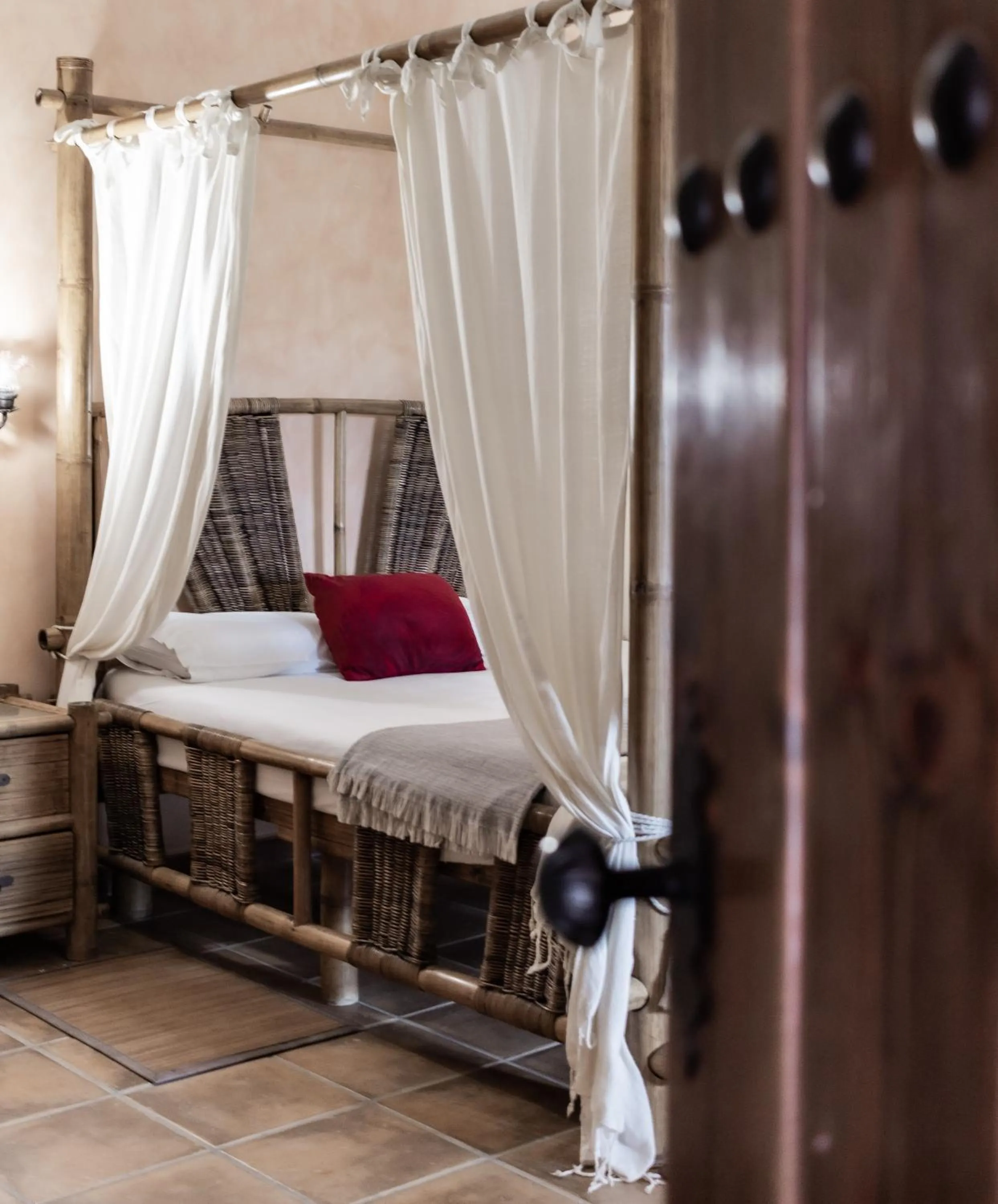 Bed in Hosteria Tierrallana by Juypehotel