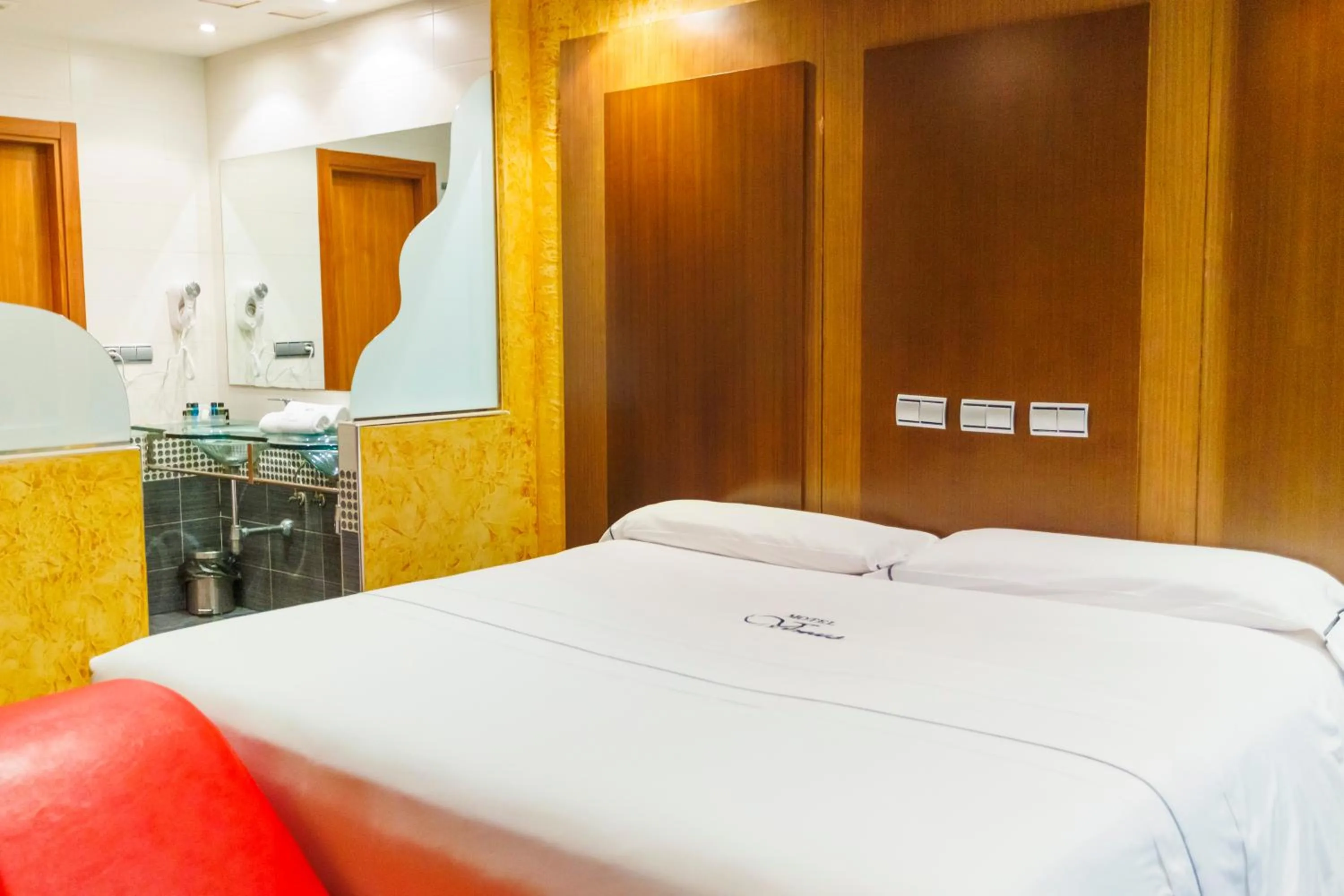 Bed in Motel Venus Valladolid