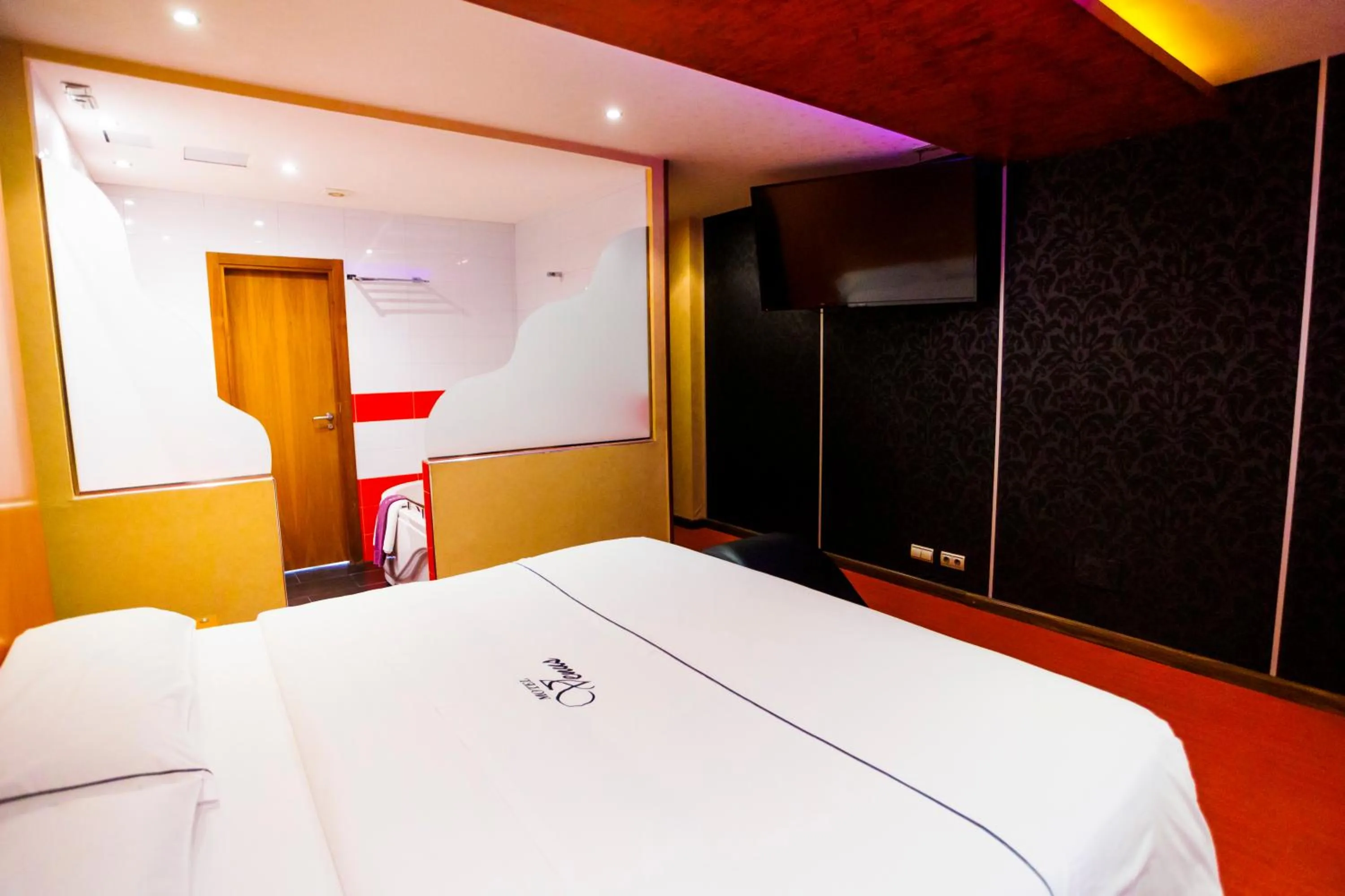 Bed in Motel Venus Valladolid