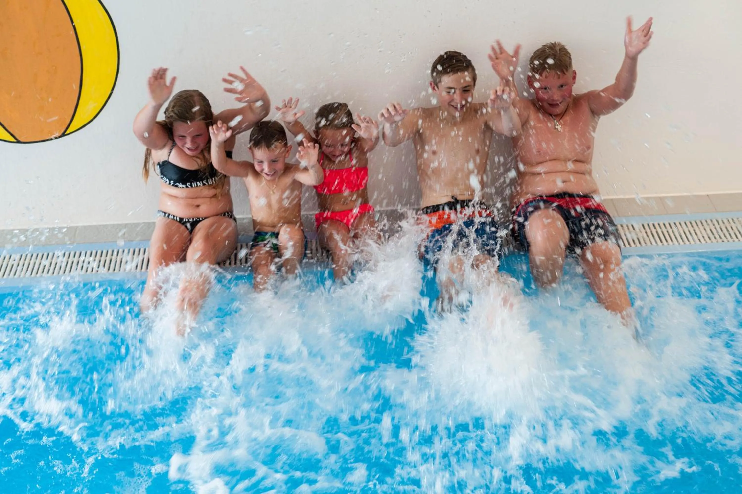 Swimming pool in Pitzis Kinderhotel - Family Only