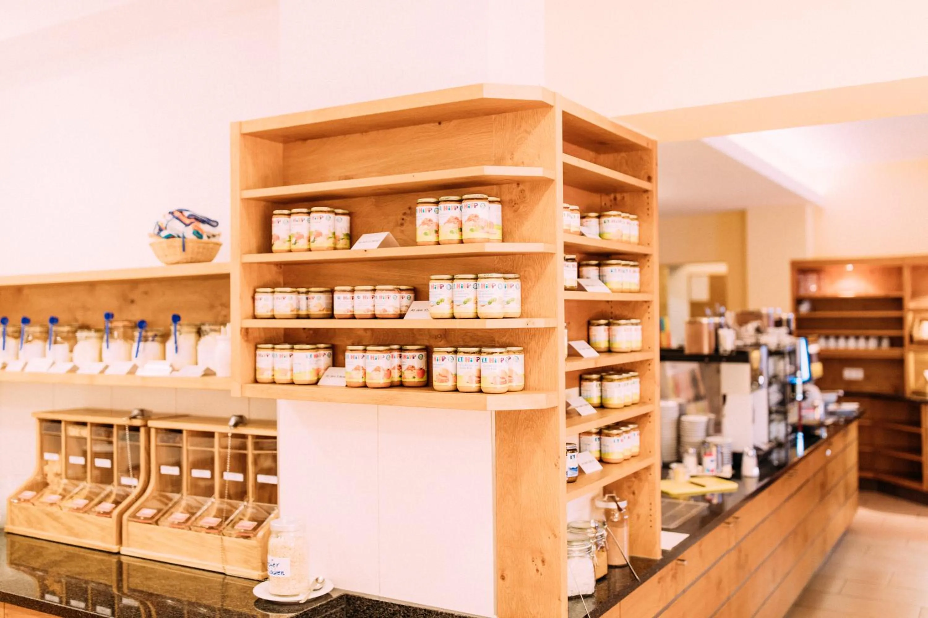 Breakfast in Pitzis Kinderhotel - Family Only