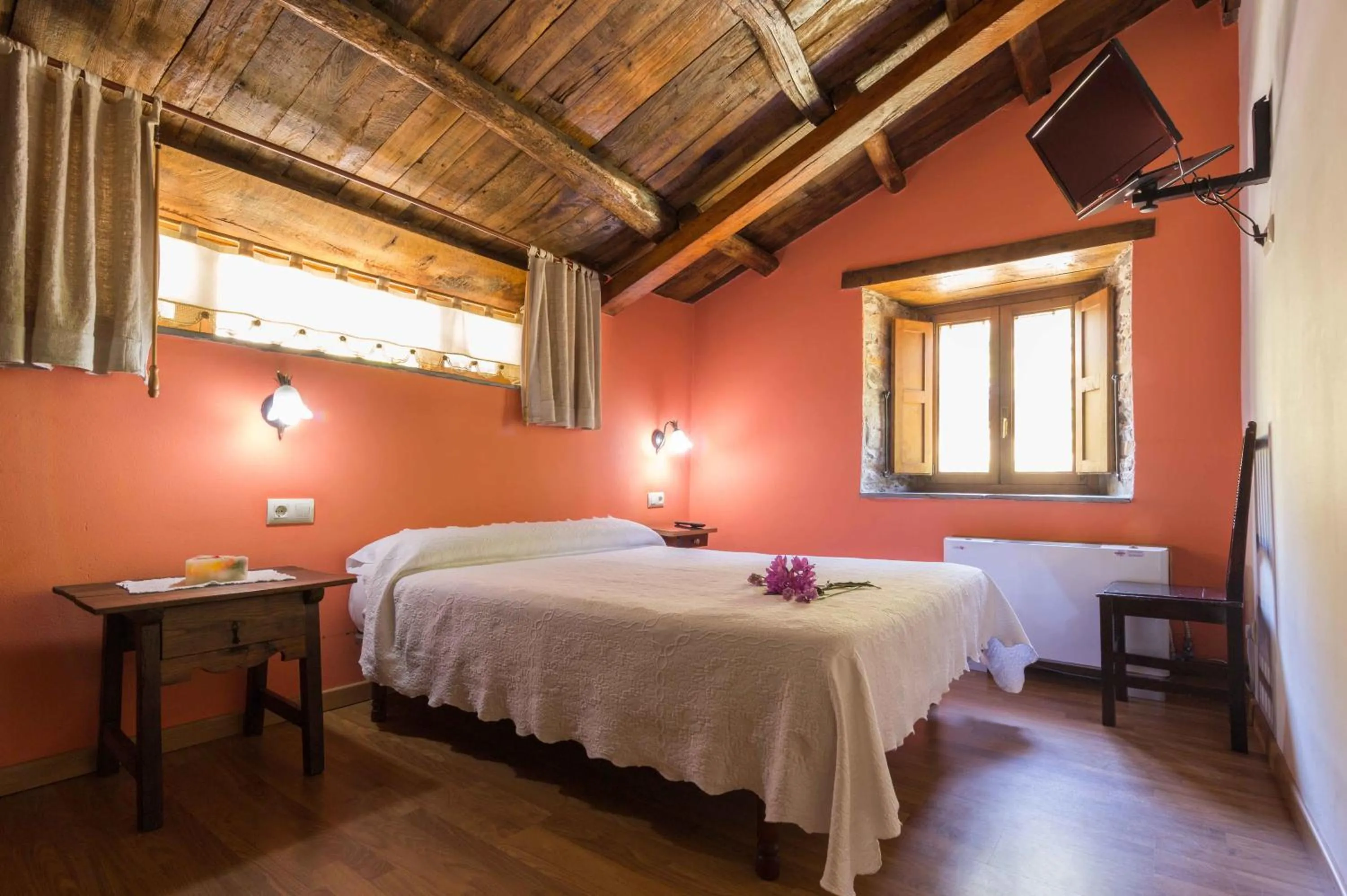 Decorative detail, Bed in O Muiño de Pena