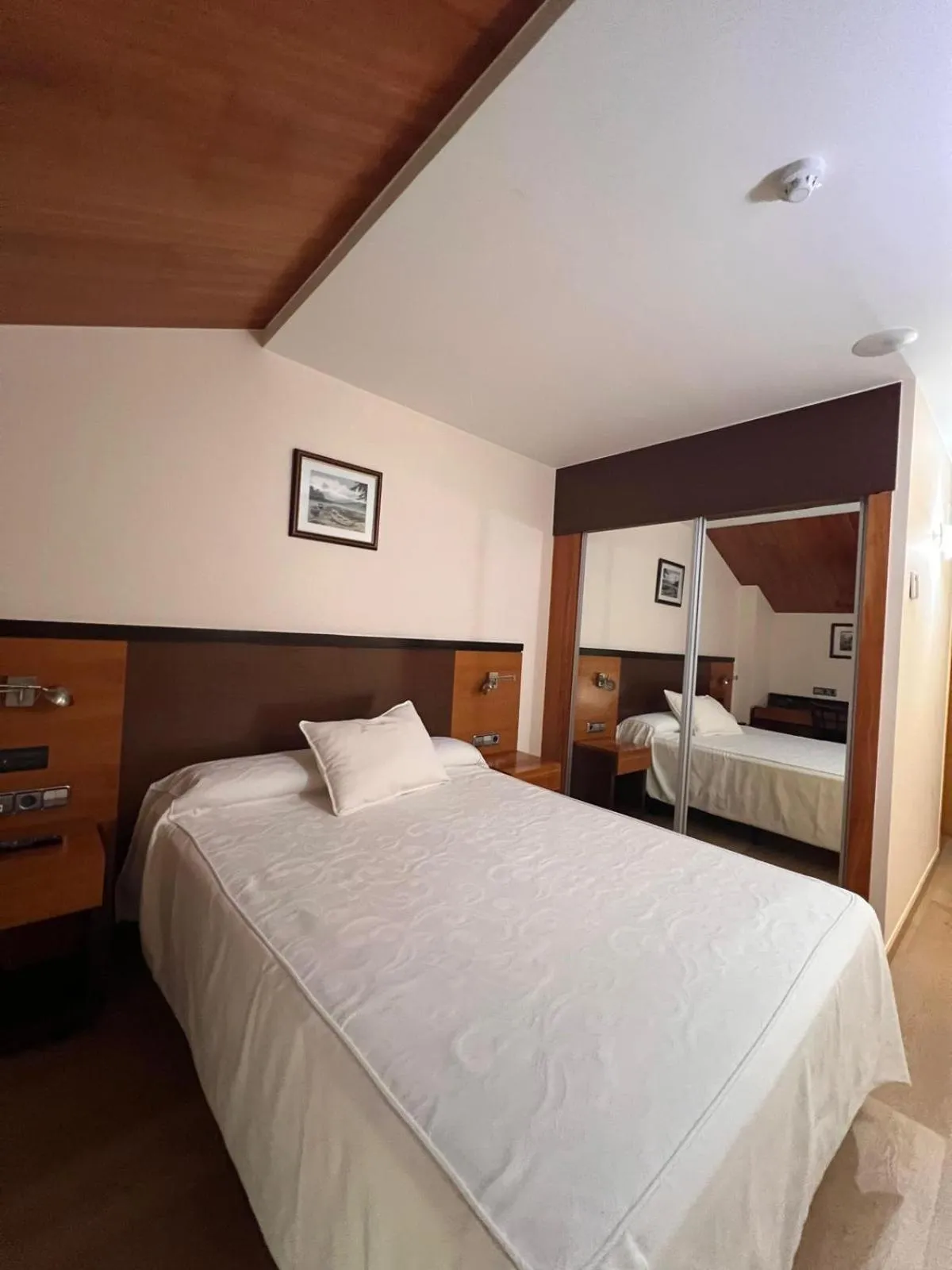 Decorative detail, Bed in Doade