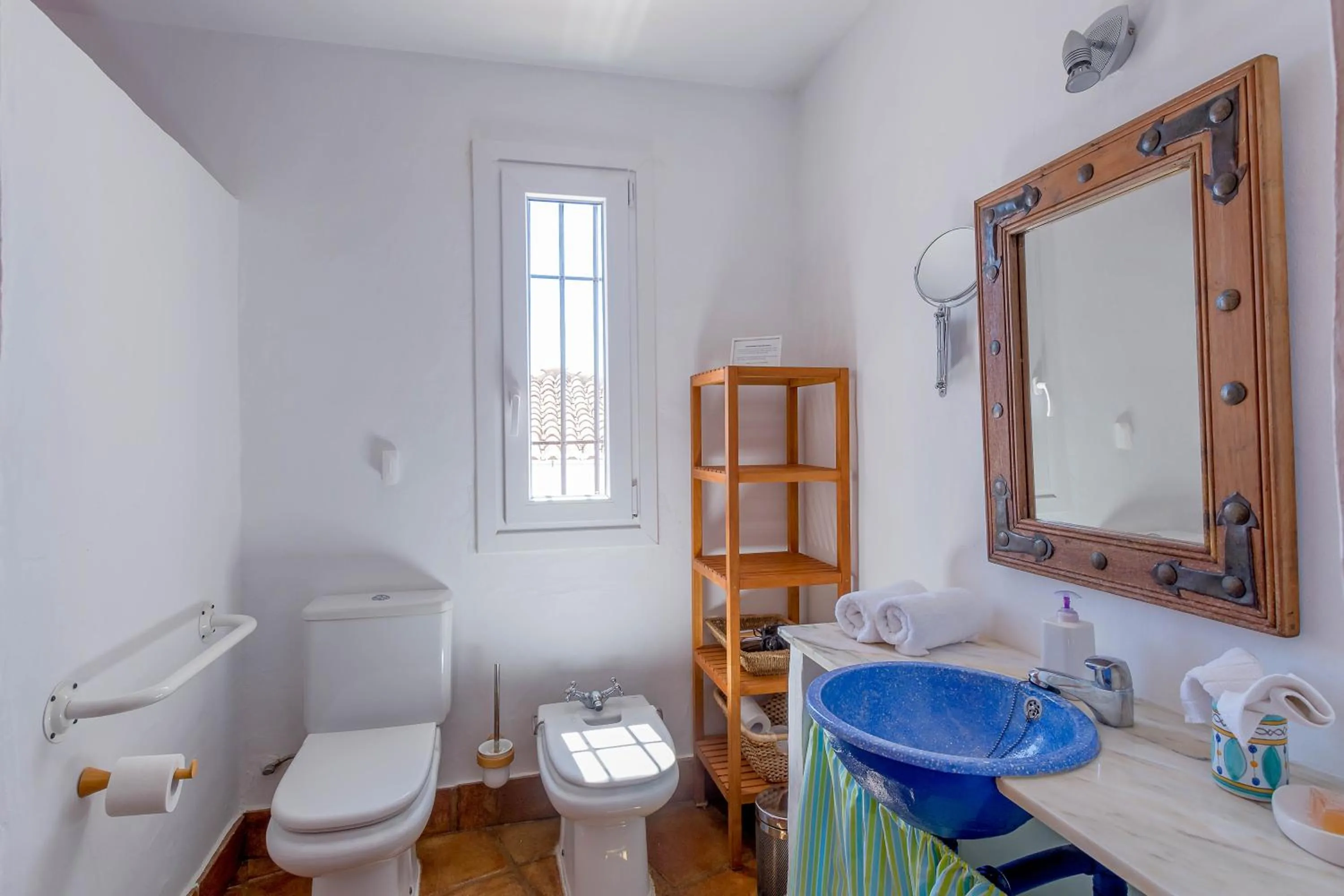 Bathroom in Hotel Los Castaños