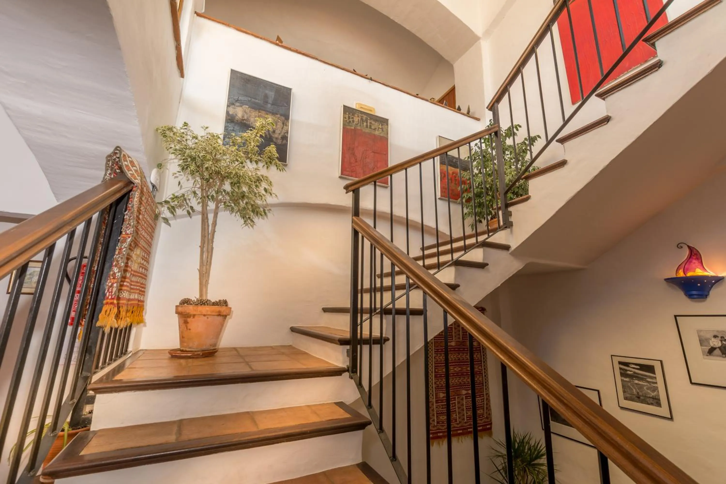 Decorative detail in Hotel Los Castaños