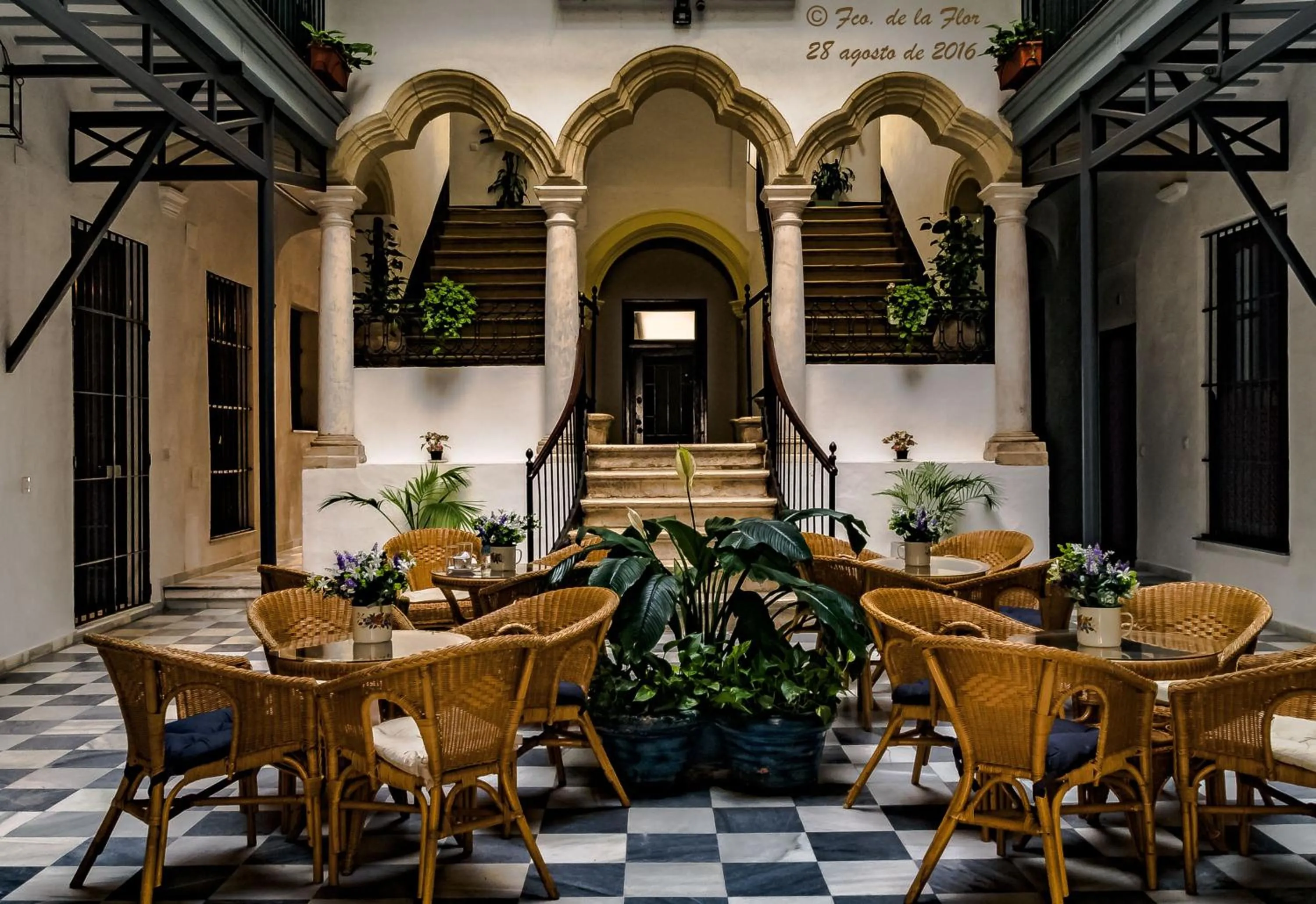 Lobby or reception in Apartamentos Larga 70