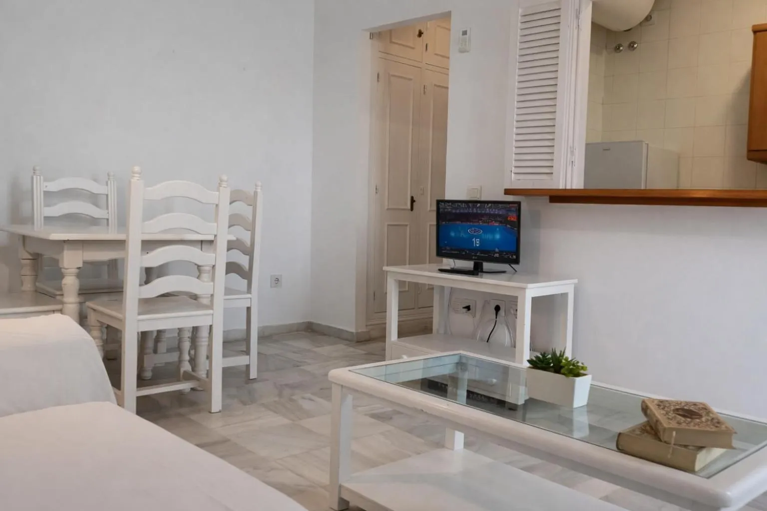 Bed in Apartamentos Larga 70