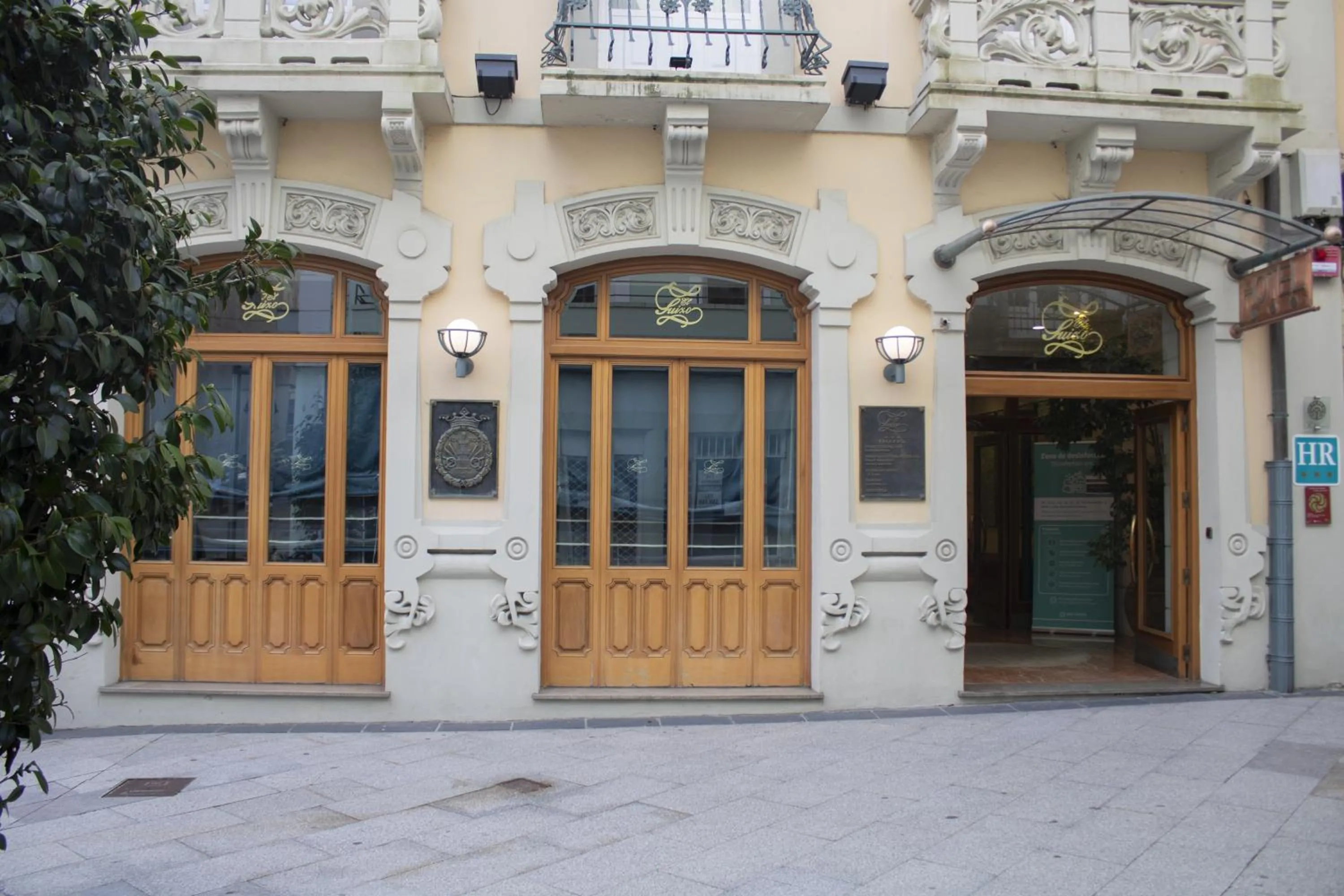 Property building in Hotel Alda El Suizo