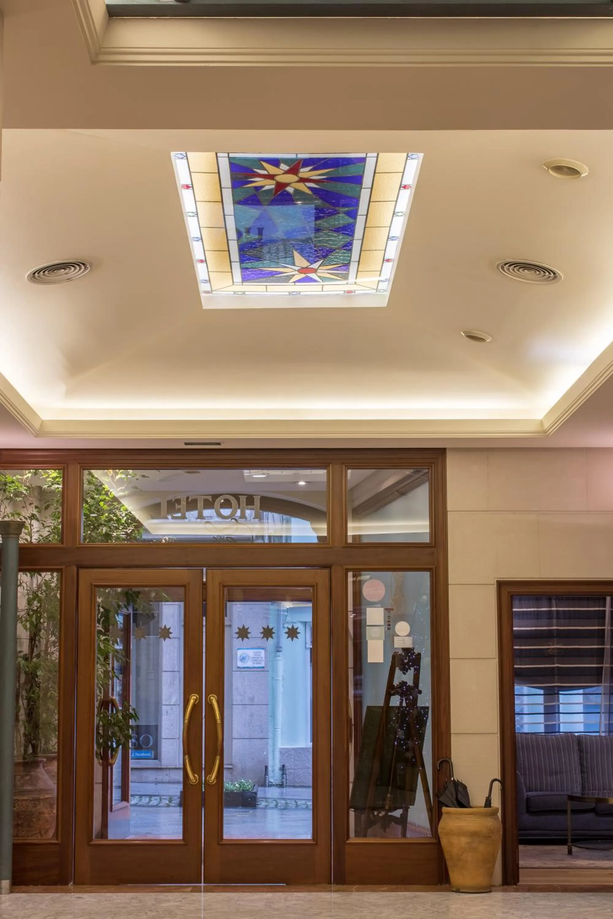 Facade/entrance in Hotel Alda El Suizo