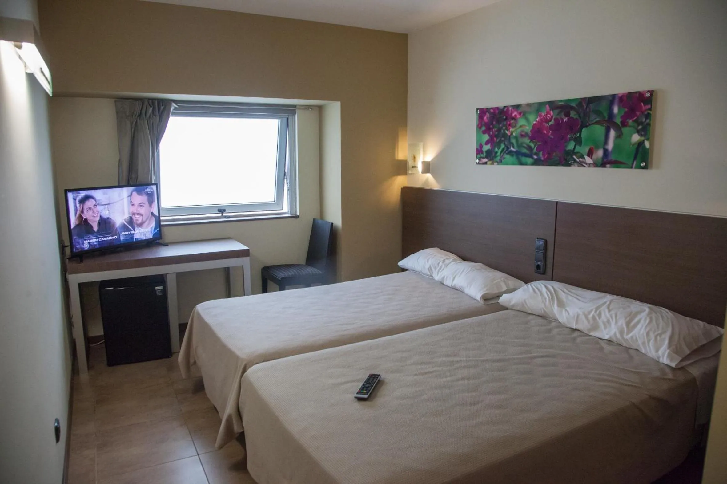 TV and multimedia, Bed in Hotel Izelai