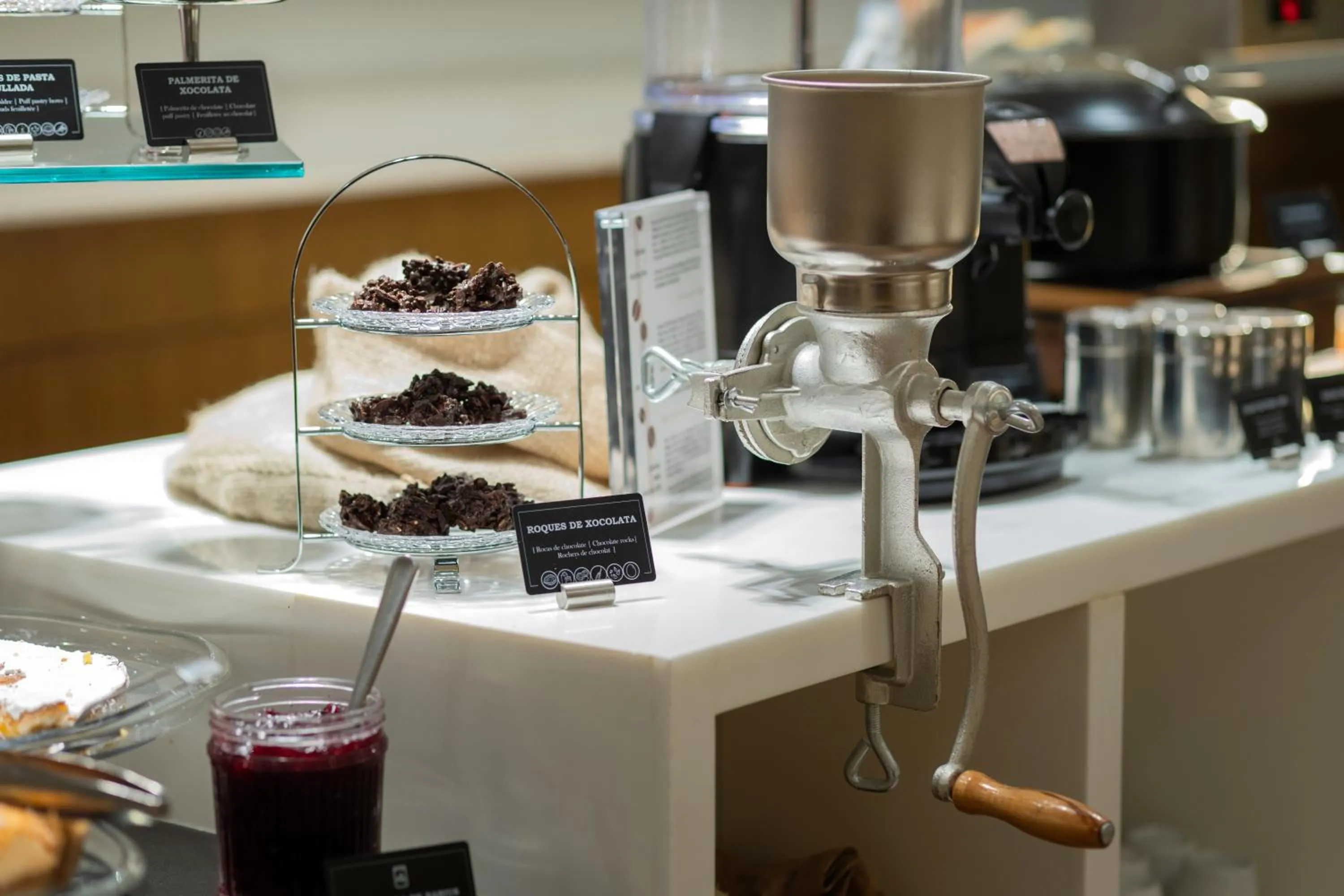 Buffet breakfast in Barcelona Hotel Colonial