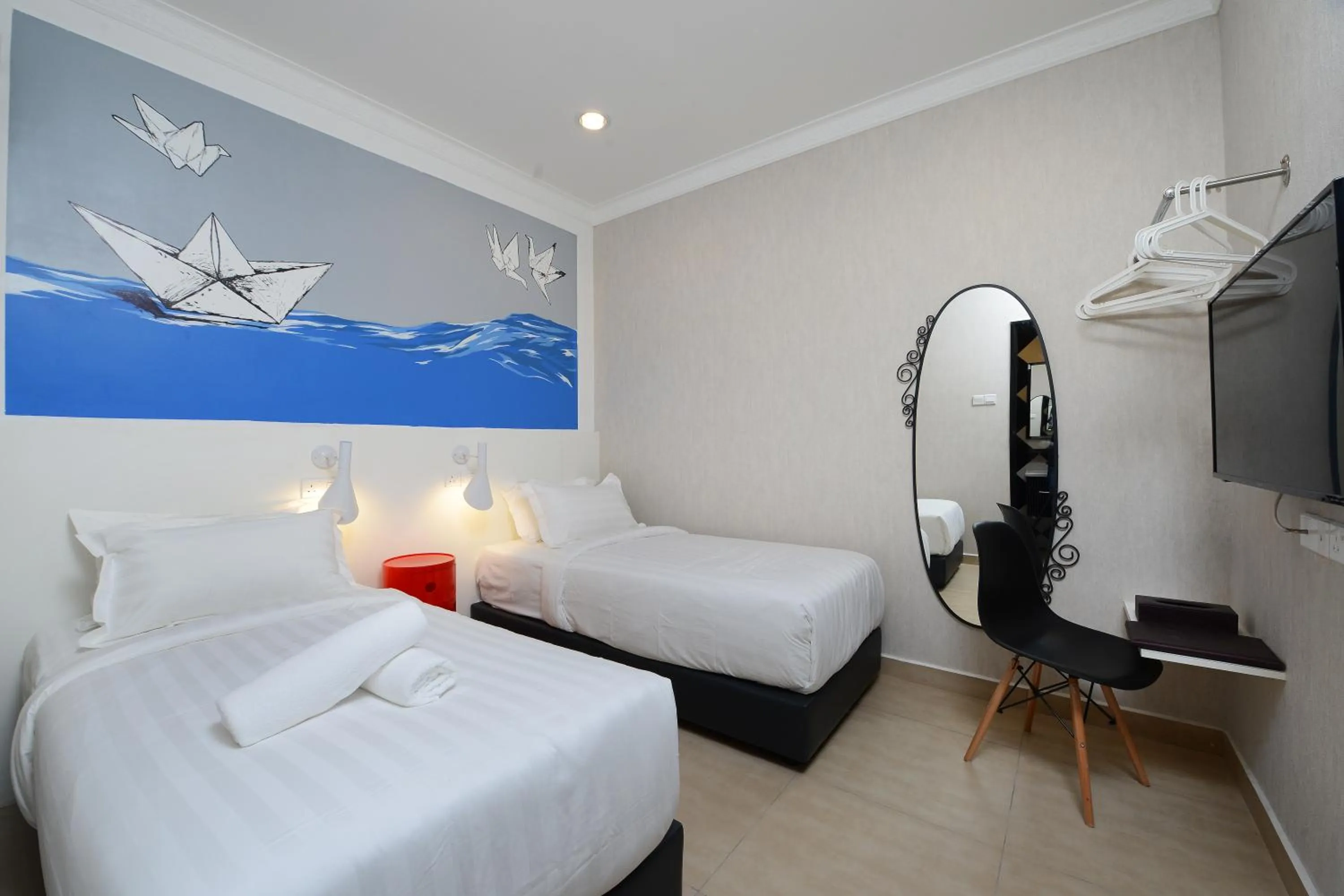 Photo of the whole room, Room Photo in Hotel de Art @ i-City