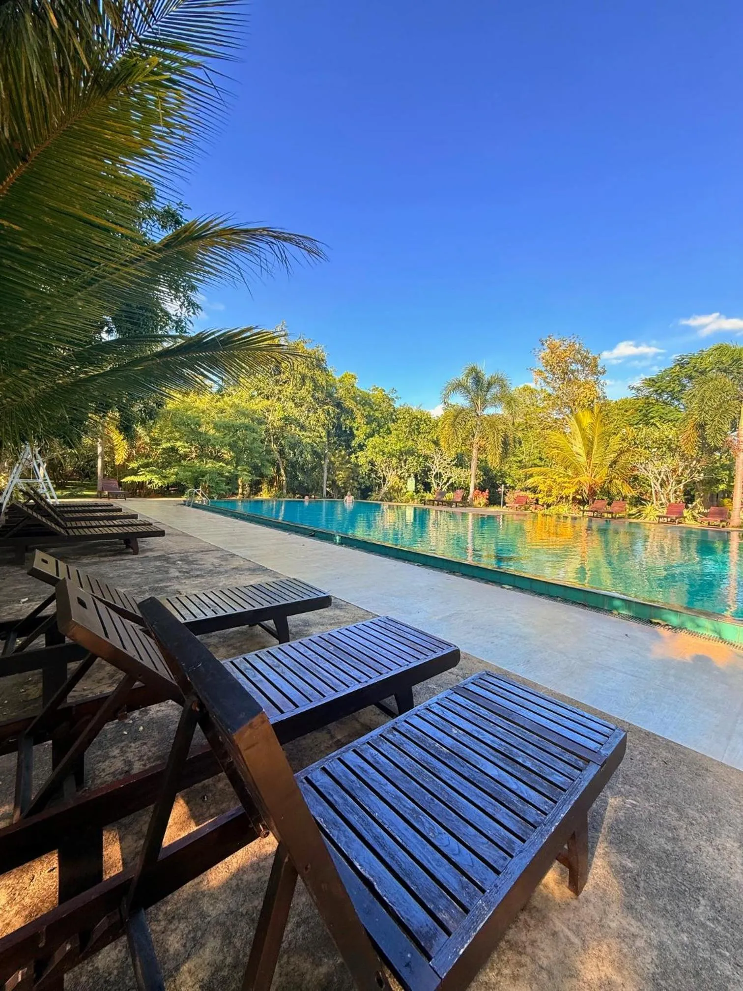 Swimming pool in Sungreen Resort Habarana