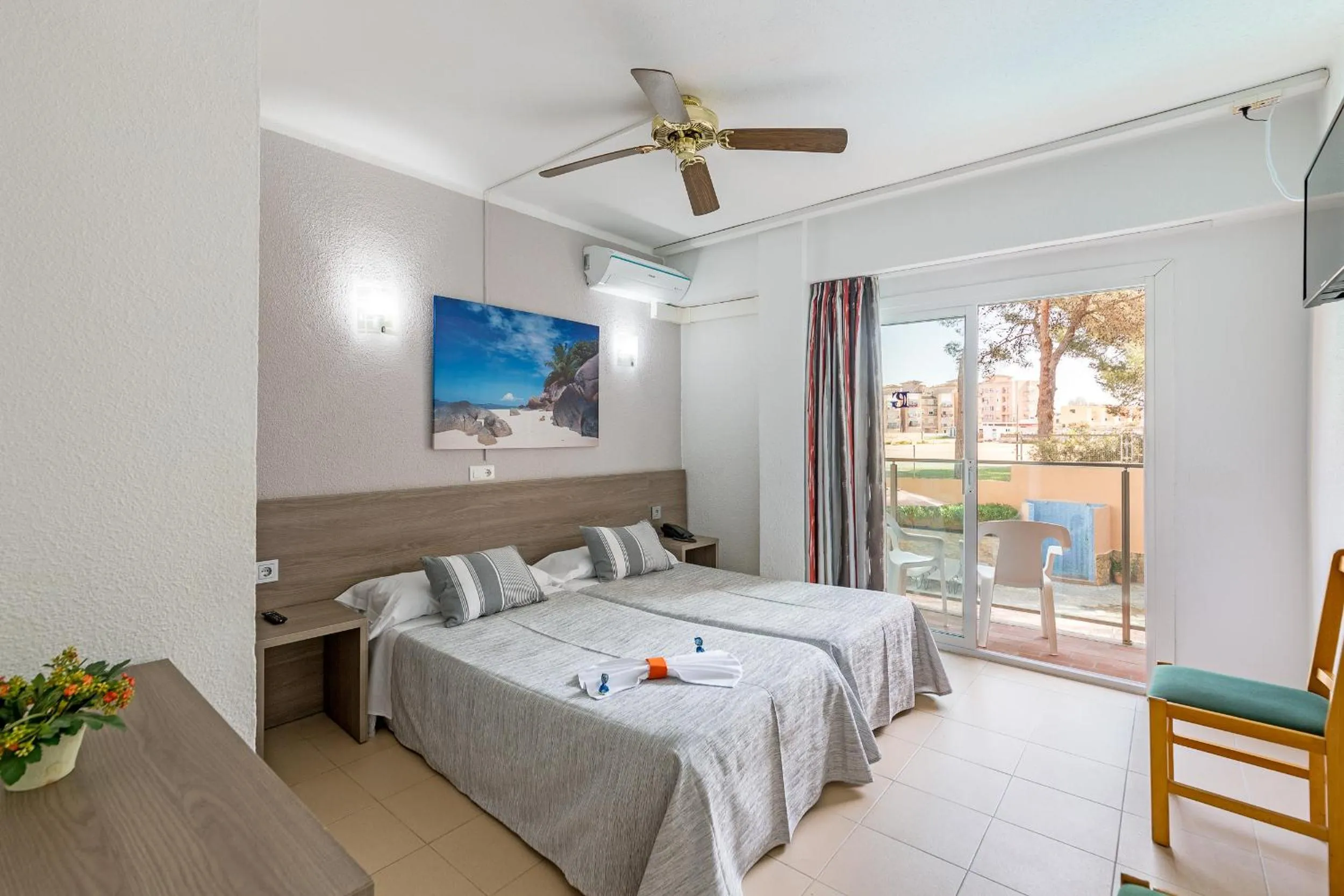 Photo of the whole room, Bed in Hotel Costa Mediterraneo