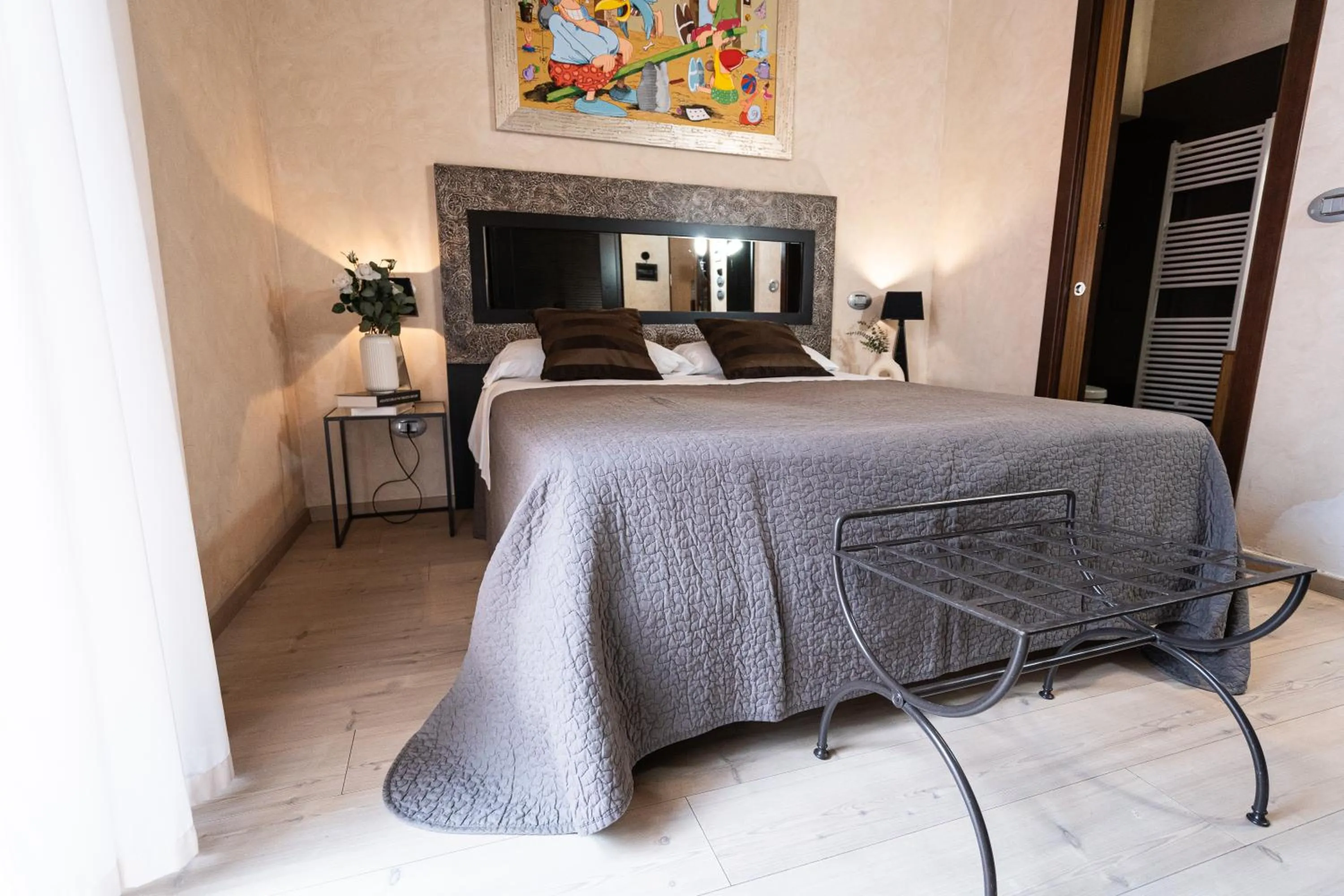 Photo of the whole room, Bed in La Lisca