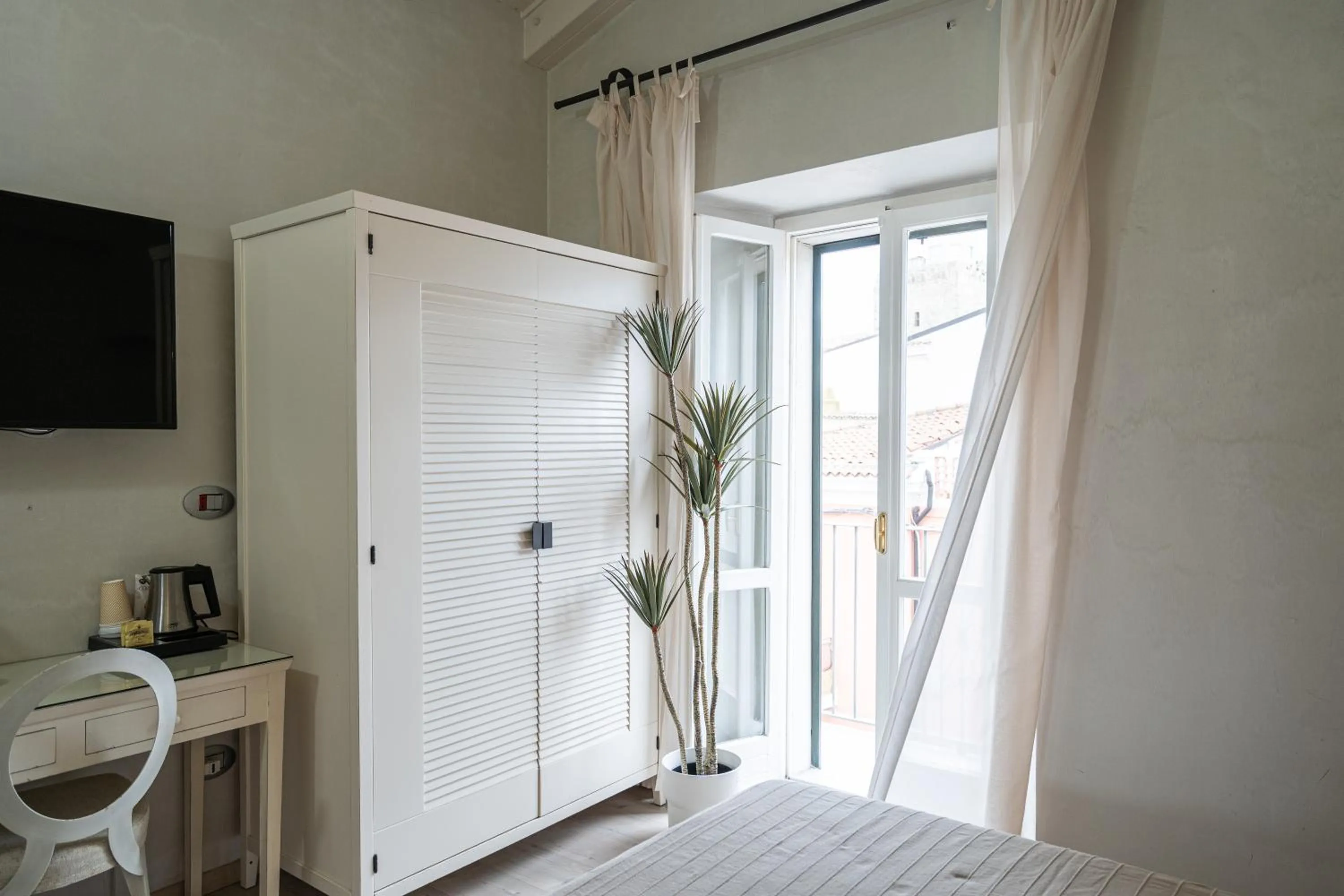 Photo of the whole room, Bed in La Lisca