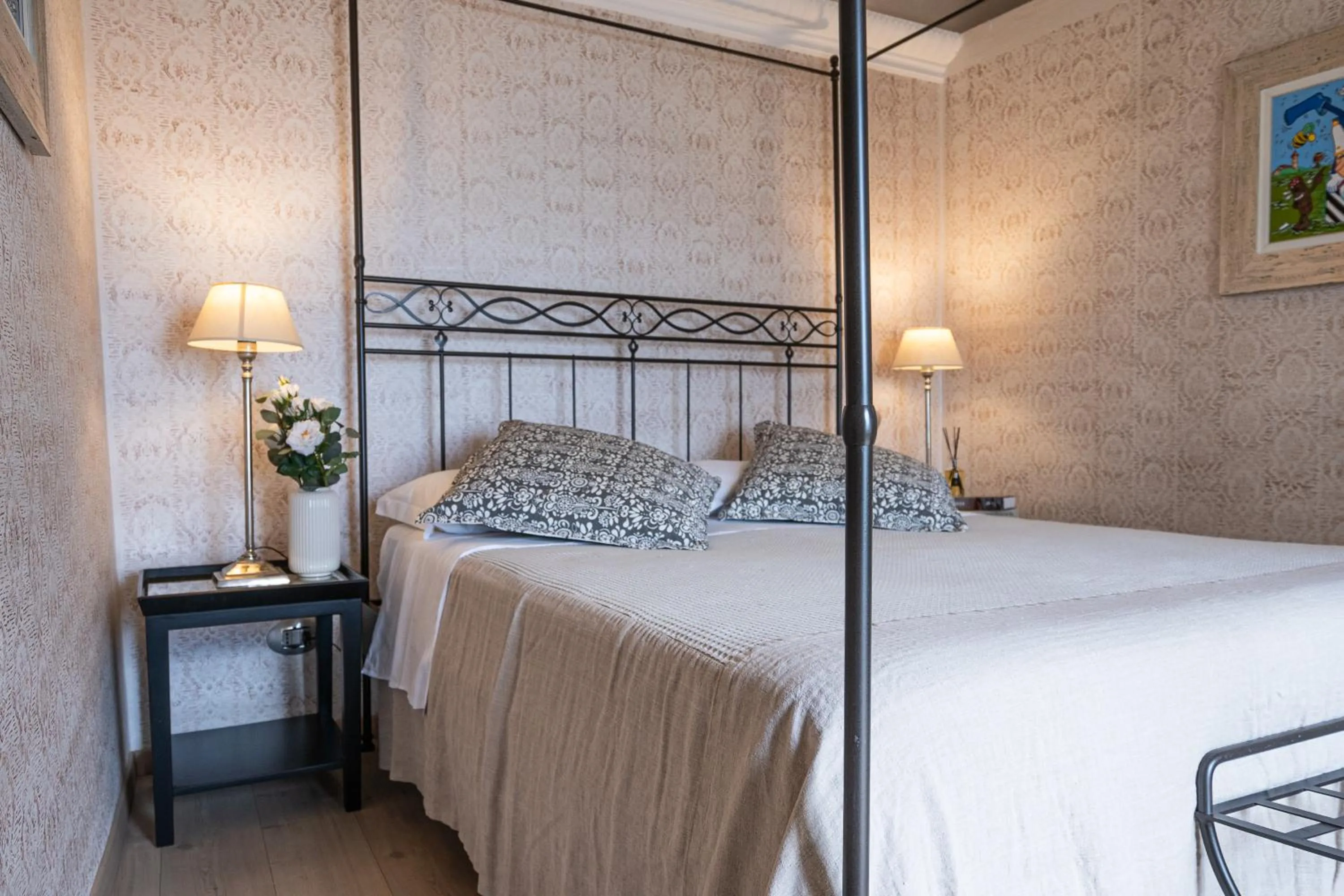 Photo of the whole room, Bed in La Lisca