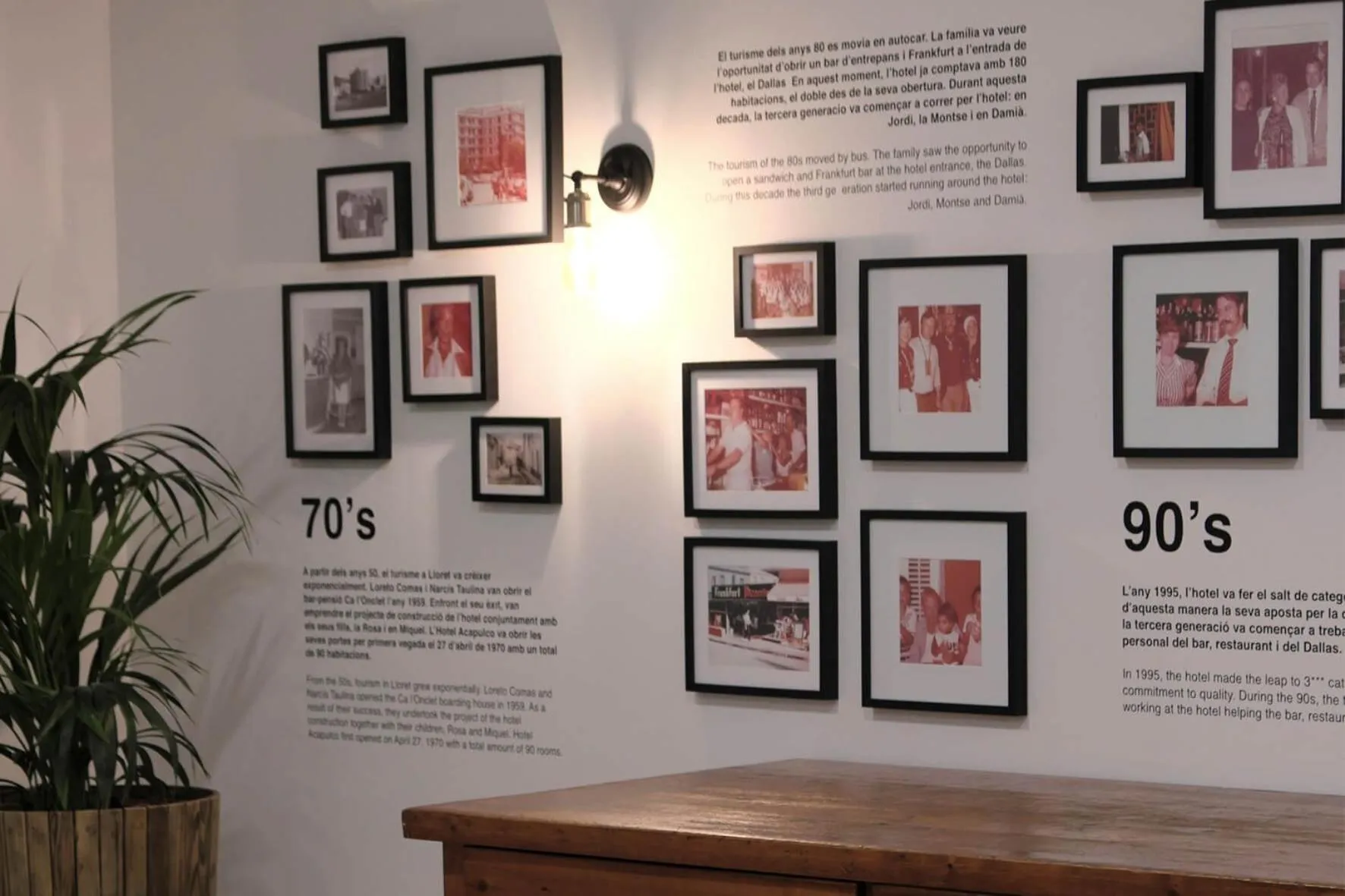 Communal lounge/ TV room in Hotel Acapulco