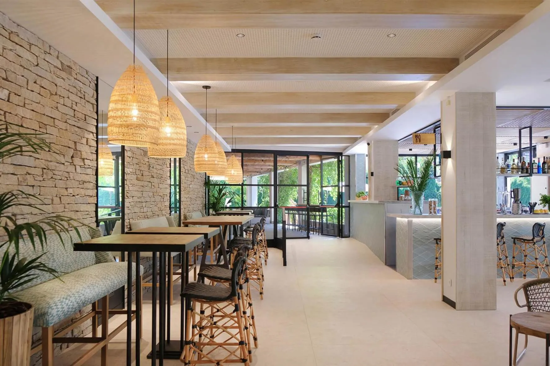 Day in Hotel Acapulco