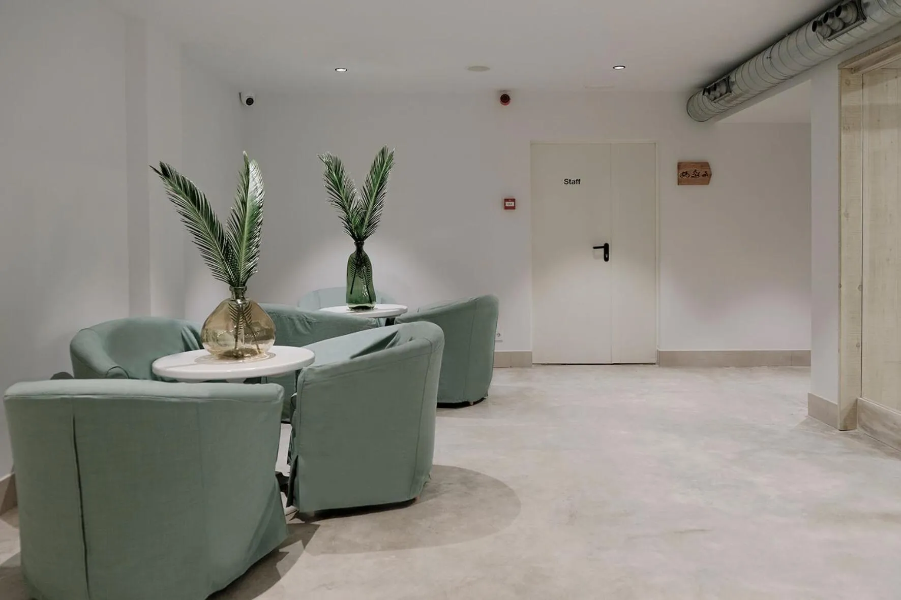 Communal lounge/ TV room in Hotel Acapulco