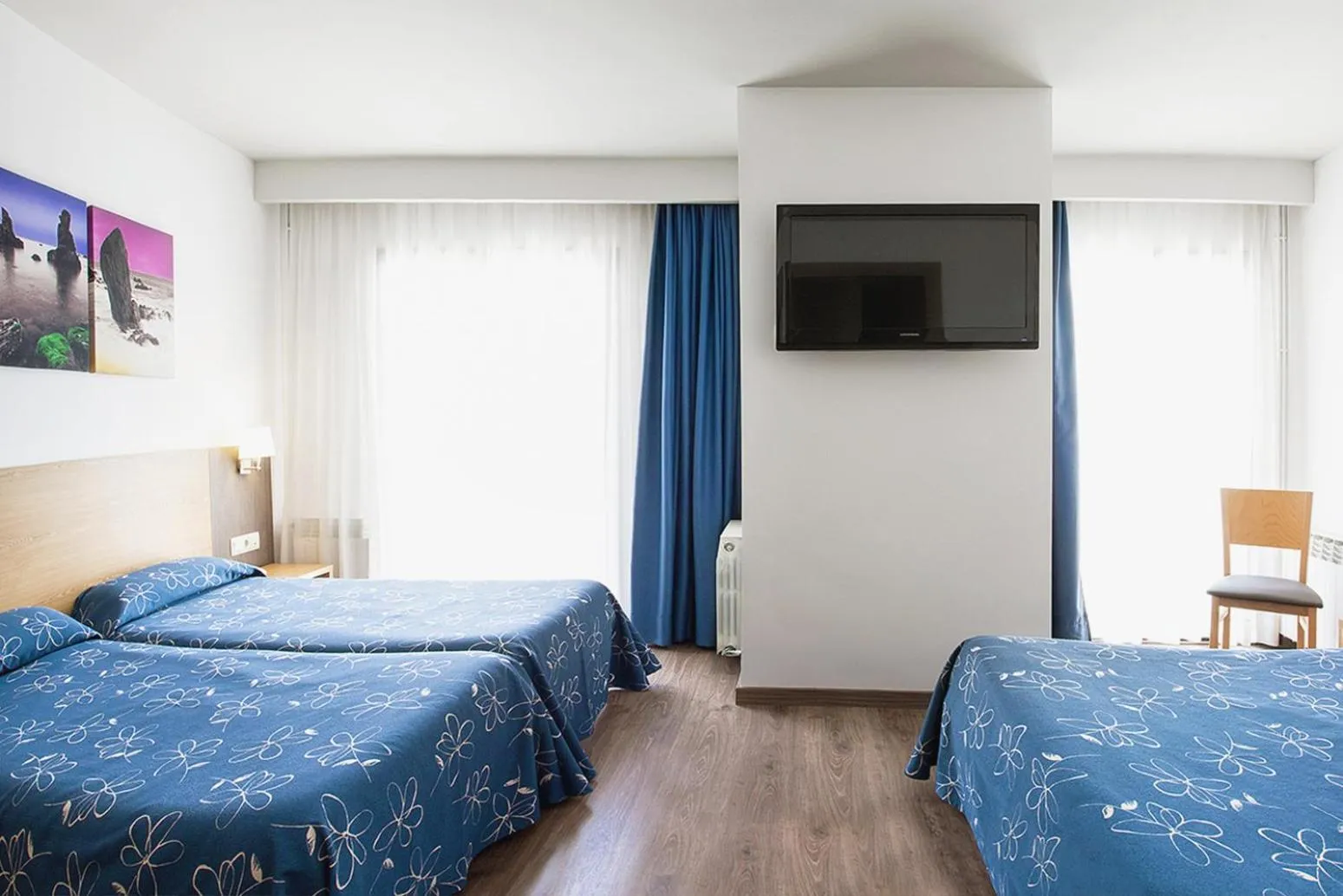 Photo of the whole room, Bed in Hotel Acapulco