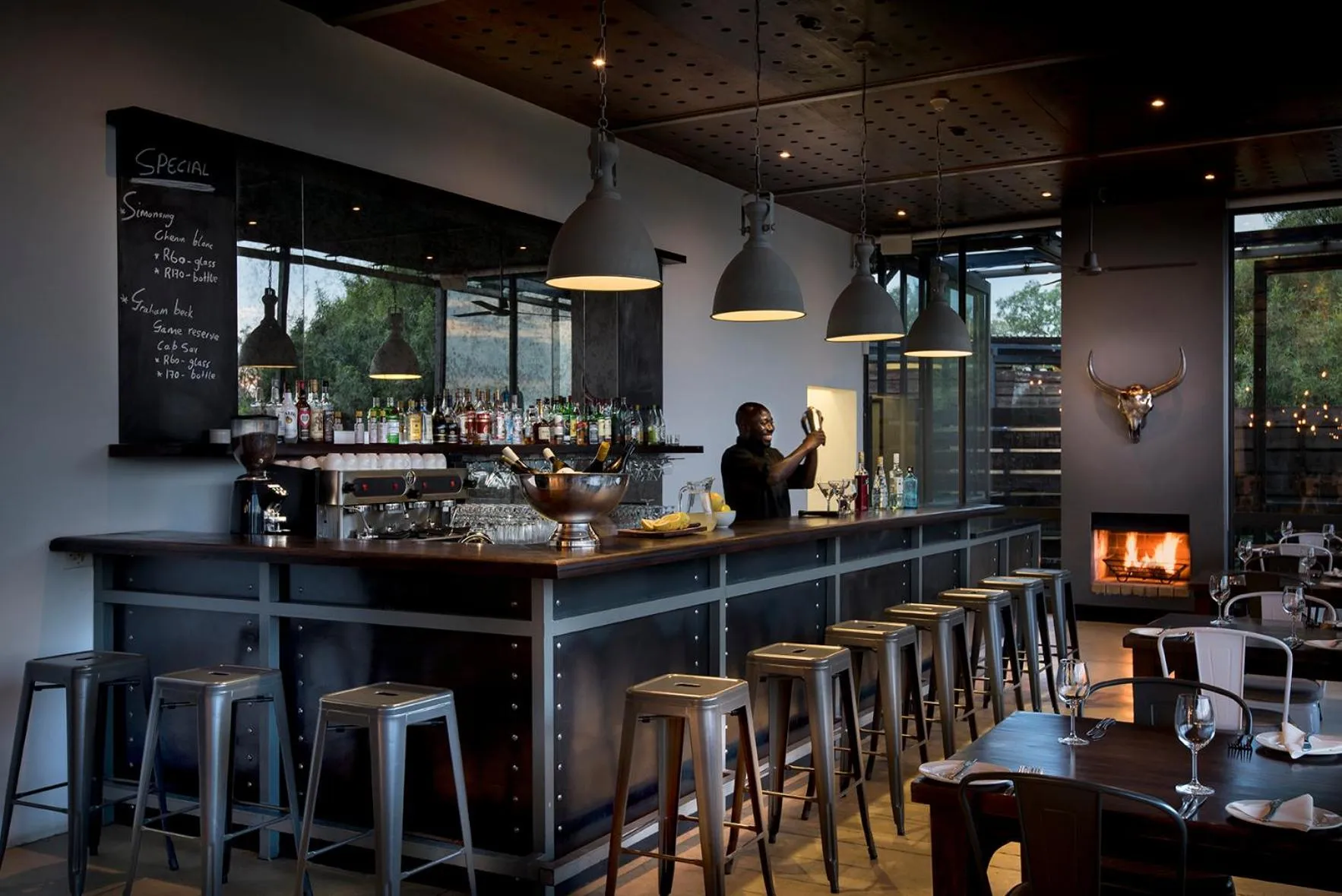 Restaurant/places to eat in Cradle Boutique Hotel