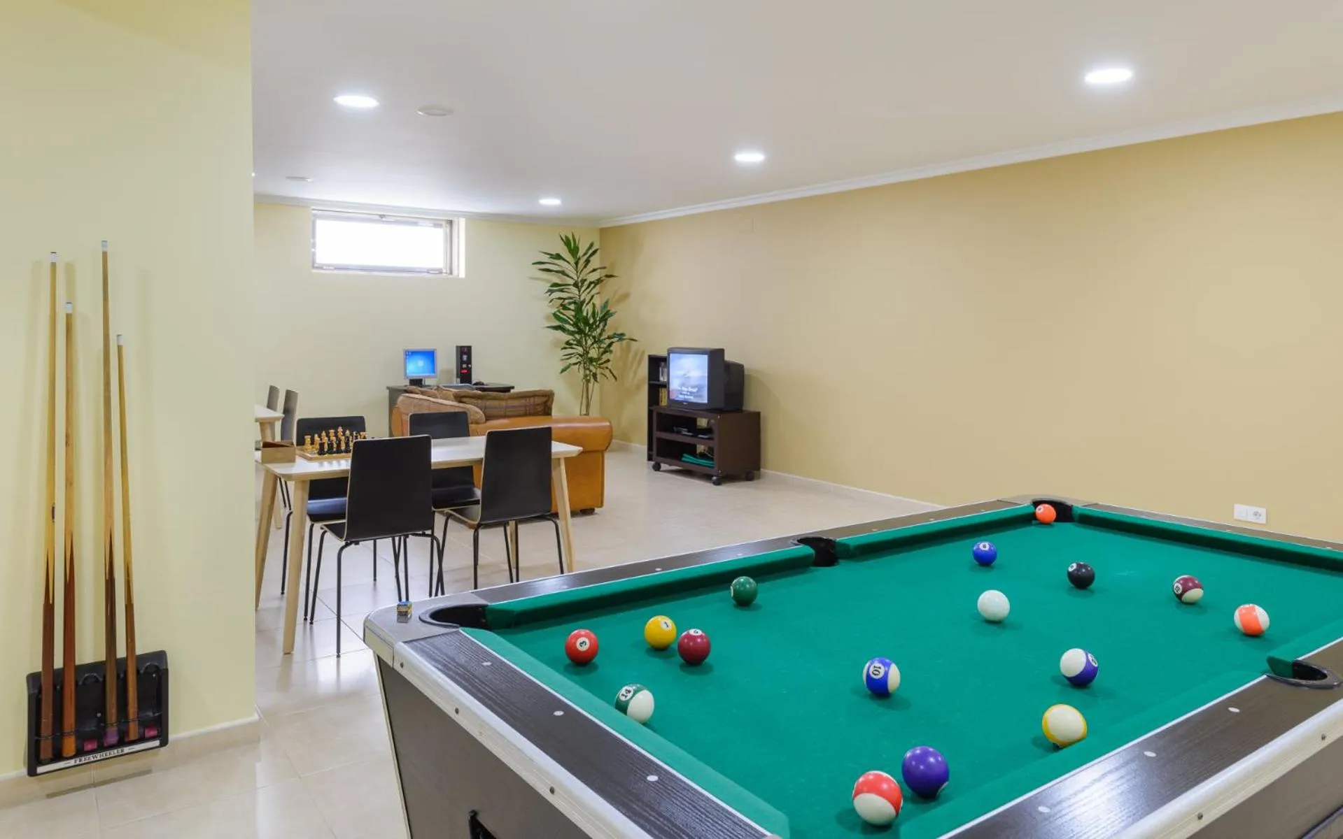 Billiard in Apartamentos Trisquel