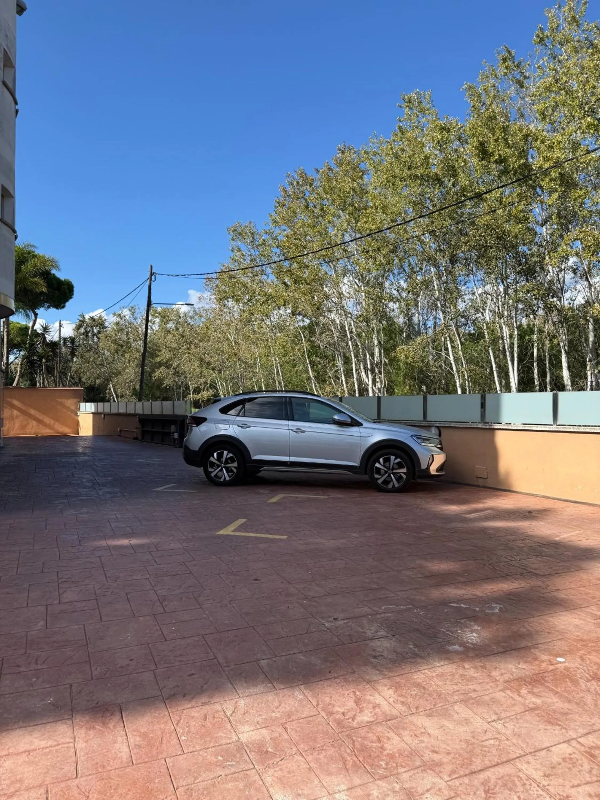 Parking in Hotel 170